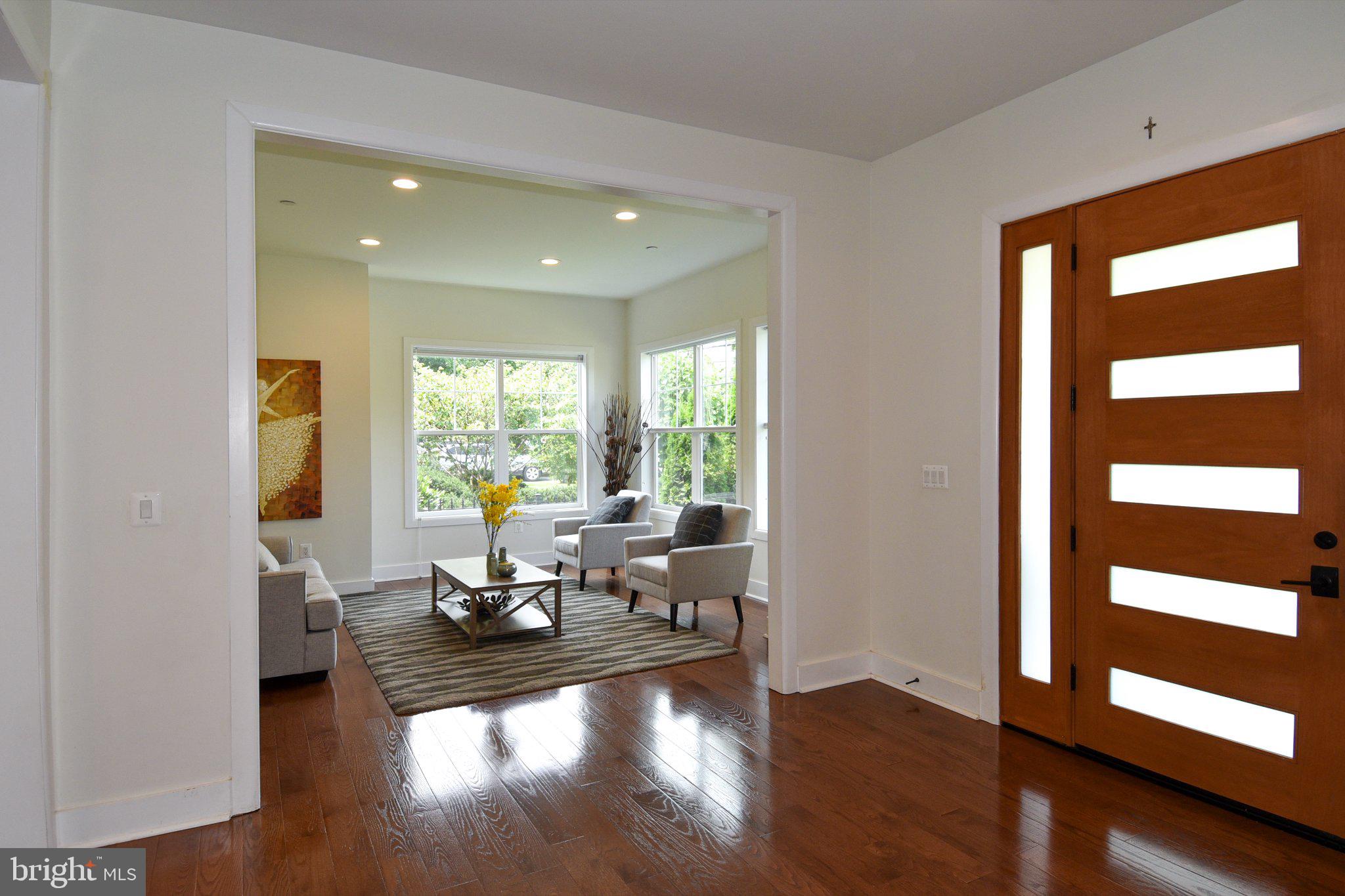 HENDRY ESTATES - Residential
