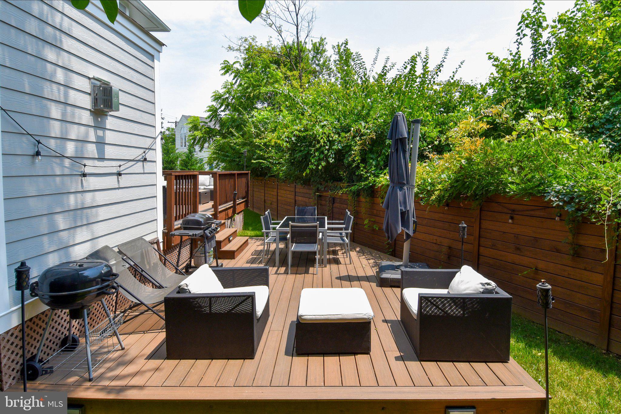 HENDRY ESTATES - Residential