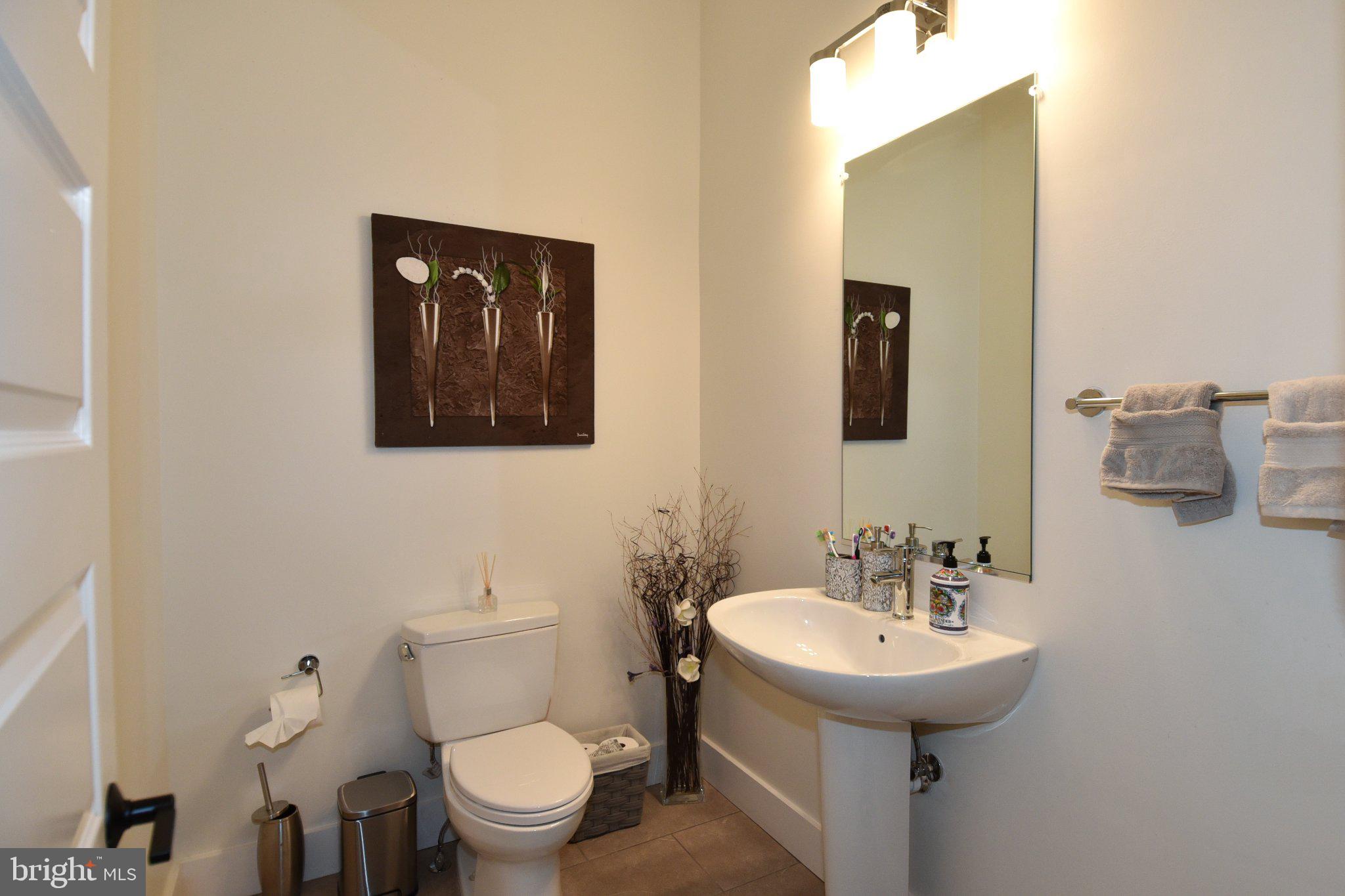HENDRY ESTATES - Residential