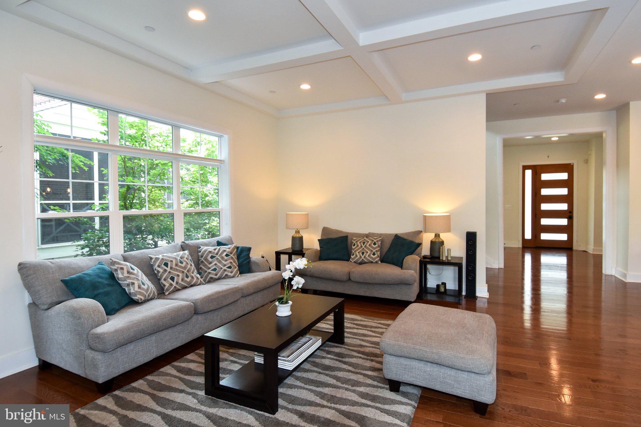 HENDRY ESTATES - Residential
