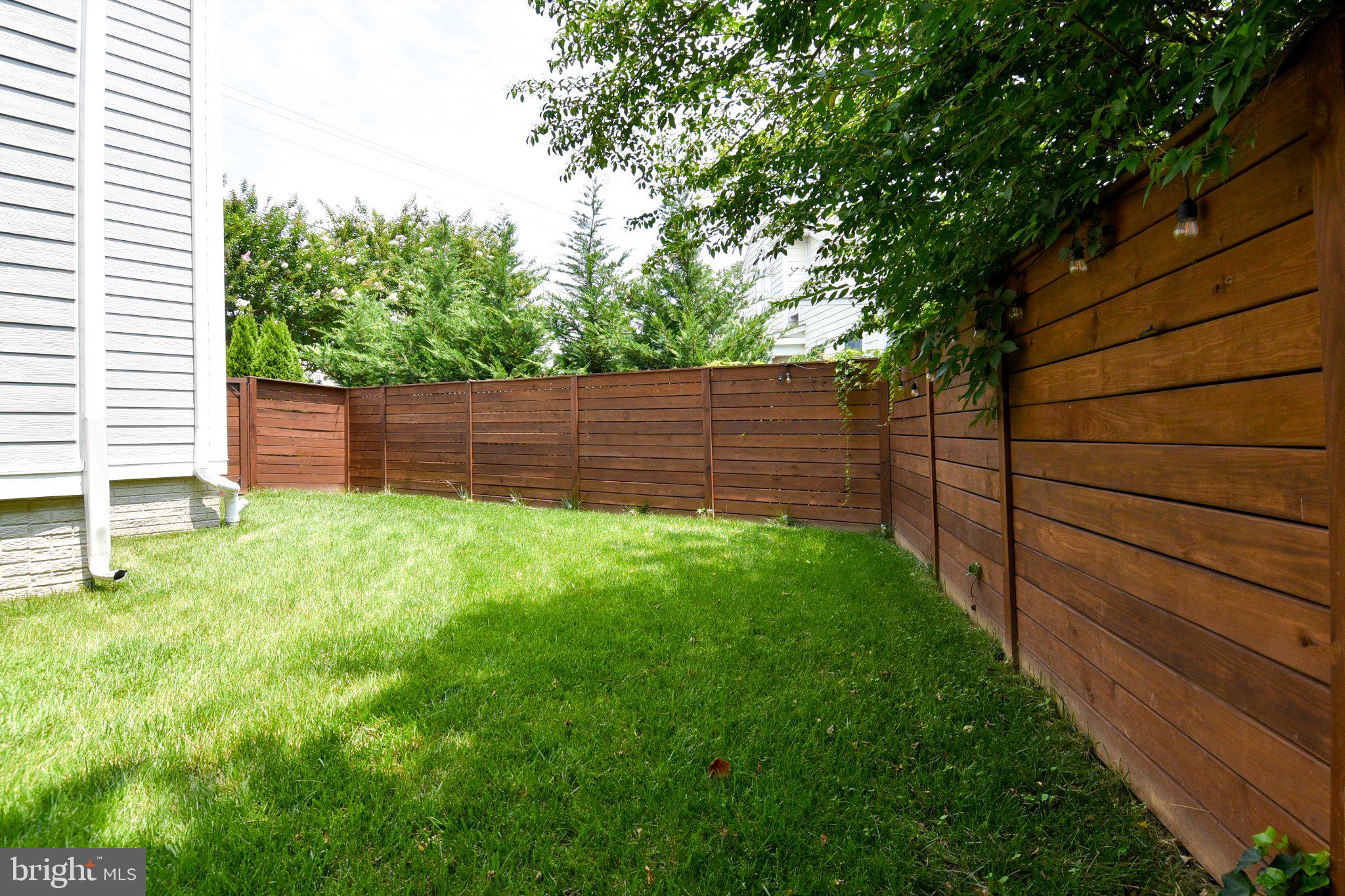 HENDRY ESTATES - Residential