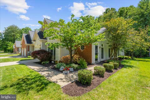 Townhouse For Sale - 334 Colony Point Place<br/> EDGEWATER, MD 21037