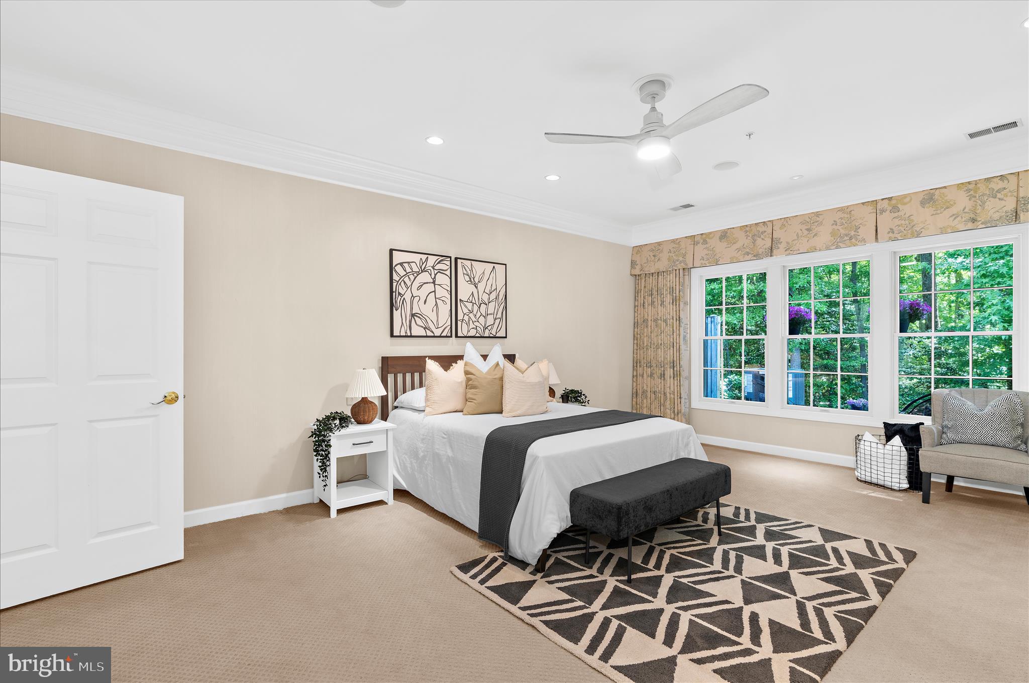 SOUTH RIVER COLONY - Residential