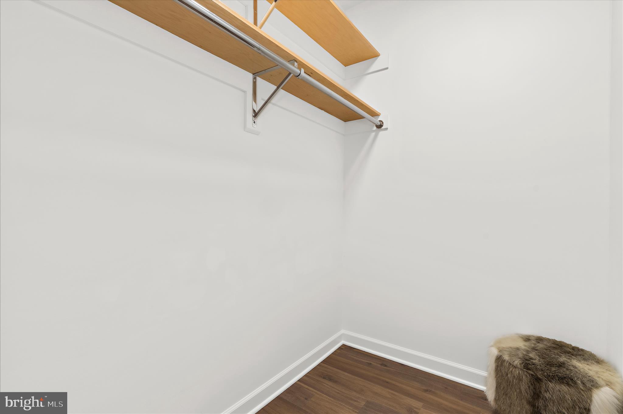 SOUTH RIVER COLONY - Residential