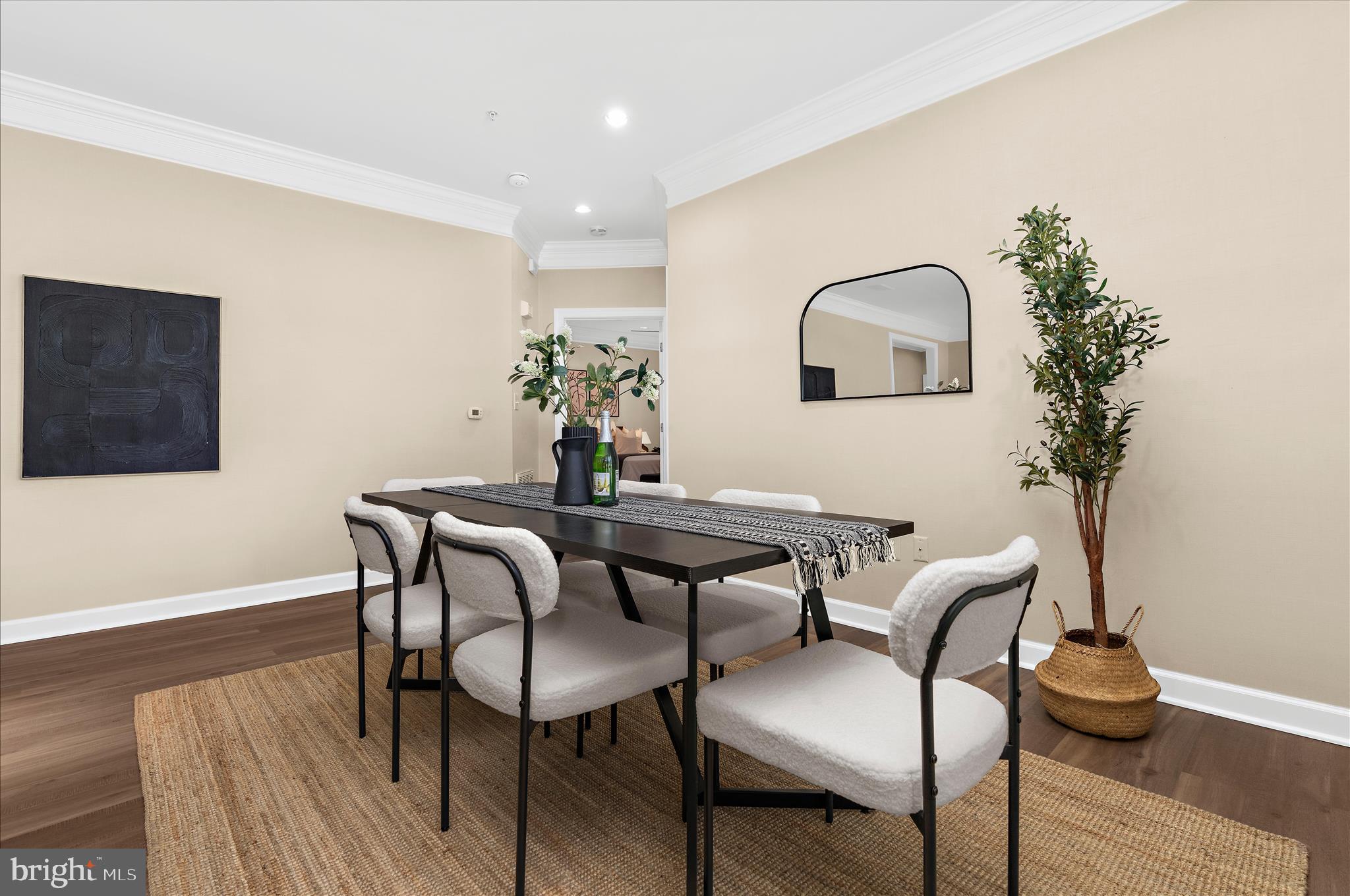 SOUTH RIVER COLONY - Residential