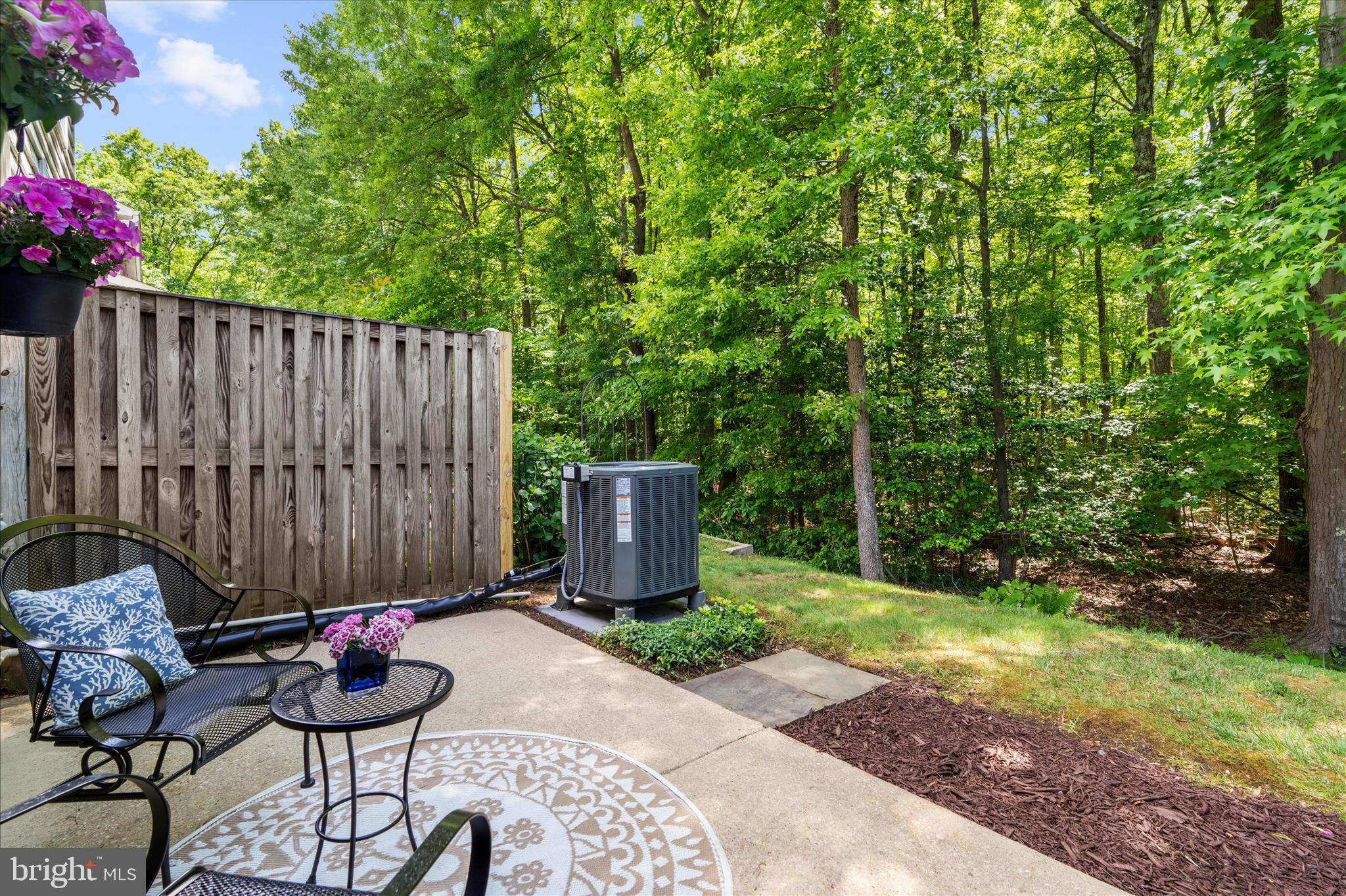 SOUTH RIVER COLONY - Residential