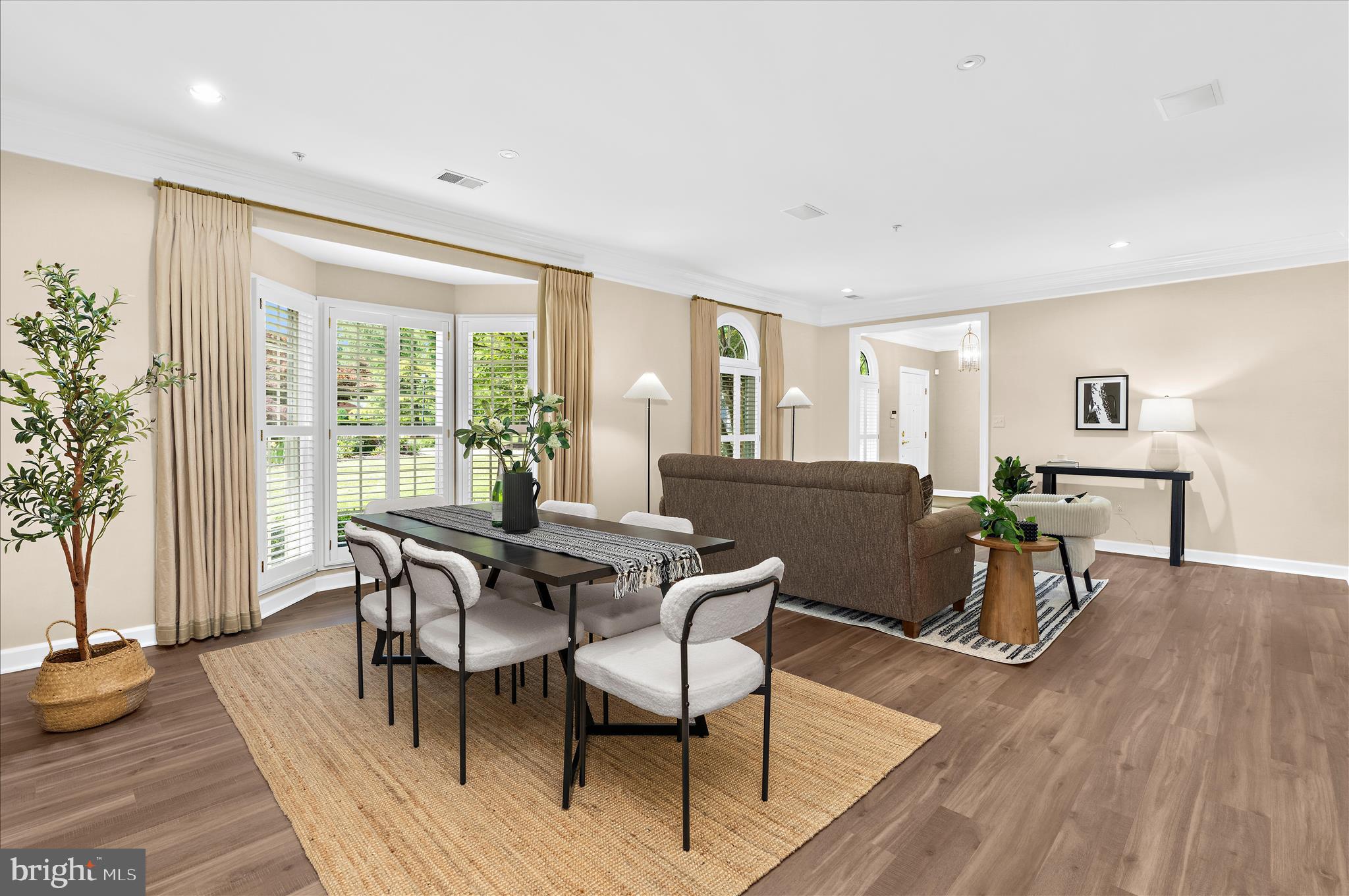 SOUTH RIVER COLONY - Residential