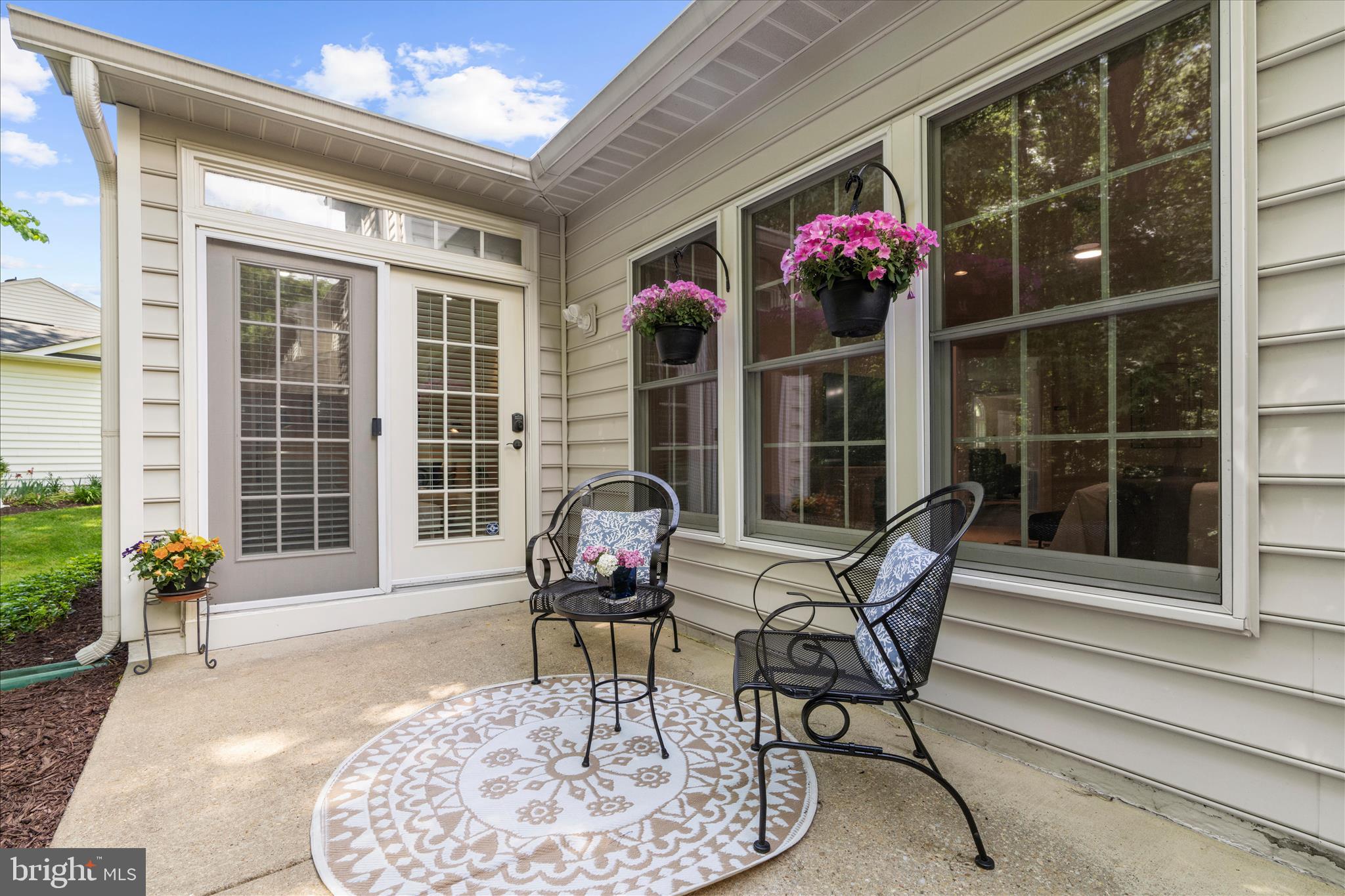 SOUTH RIVER COLONY - Residential