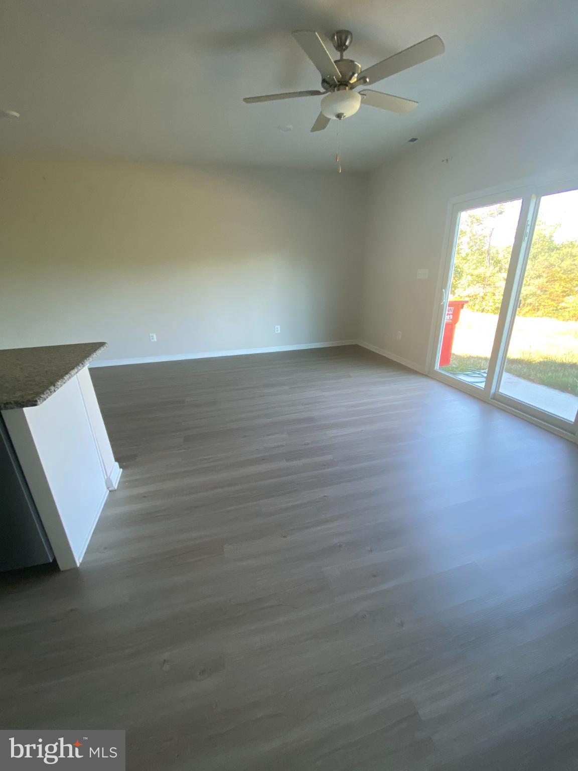 HOMEPLACE AT RIVERSIDE - Residential Lease