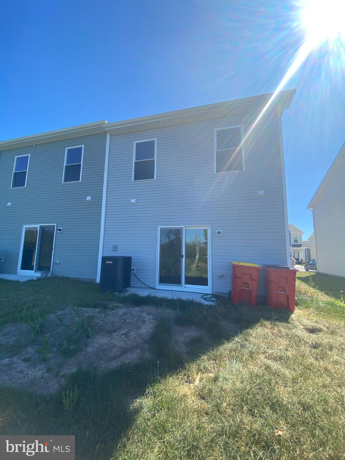 HOMEPLACE AT RIVERSIDE - Residential Lease