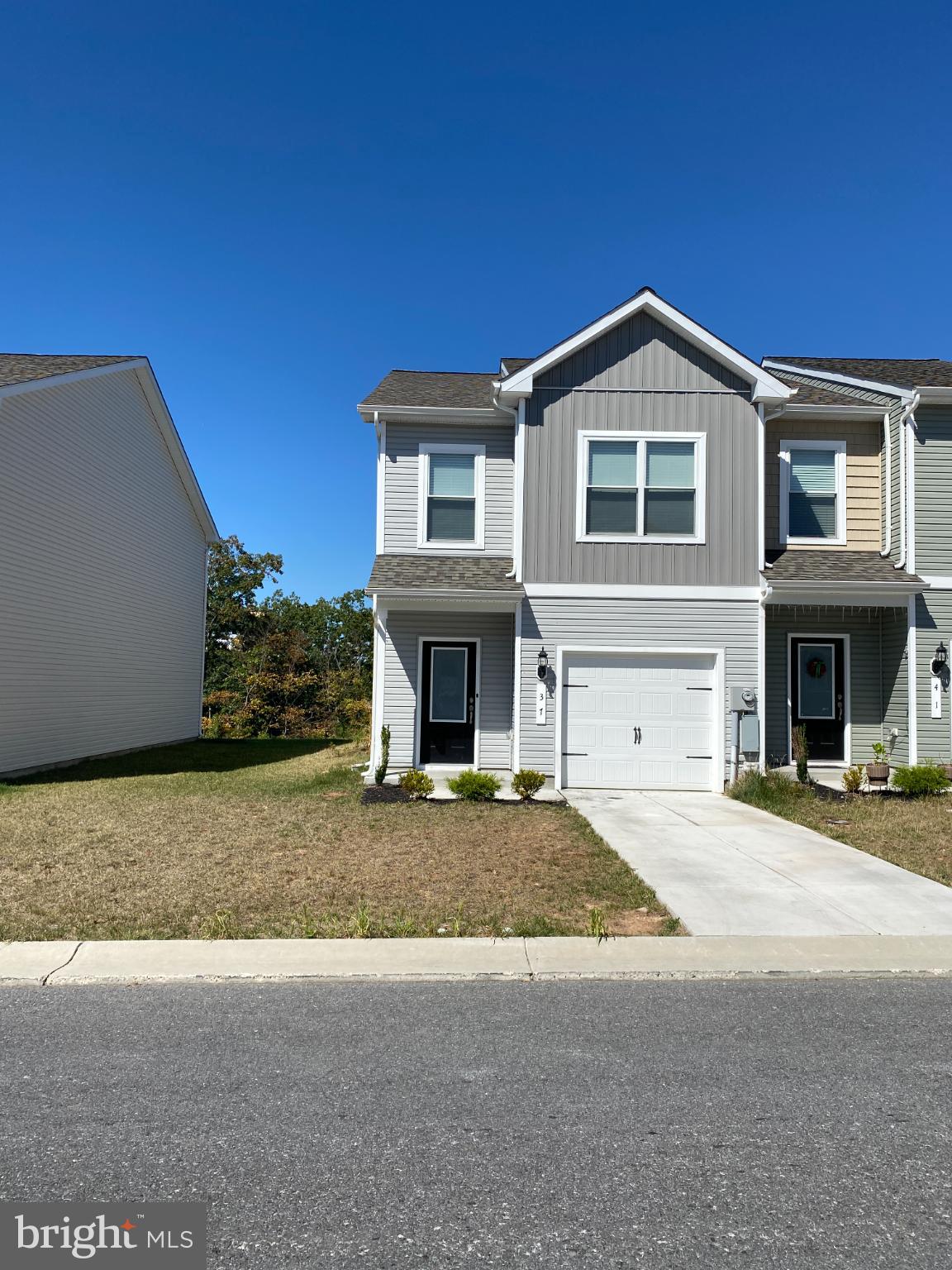 HOMEPLACE AT RIVERSIDE - Residential Lease