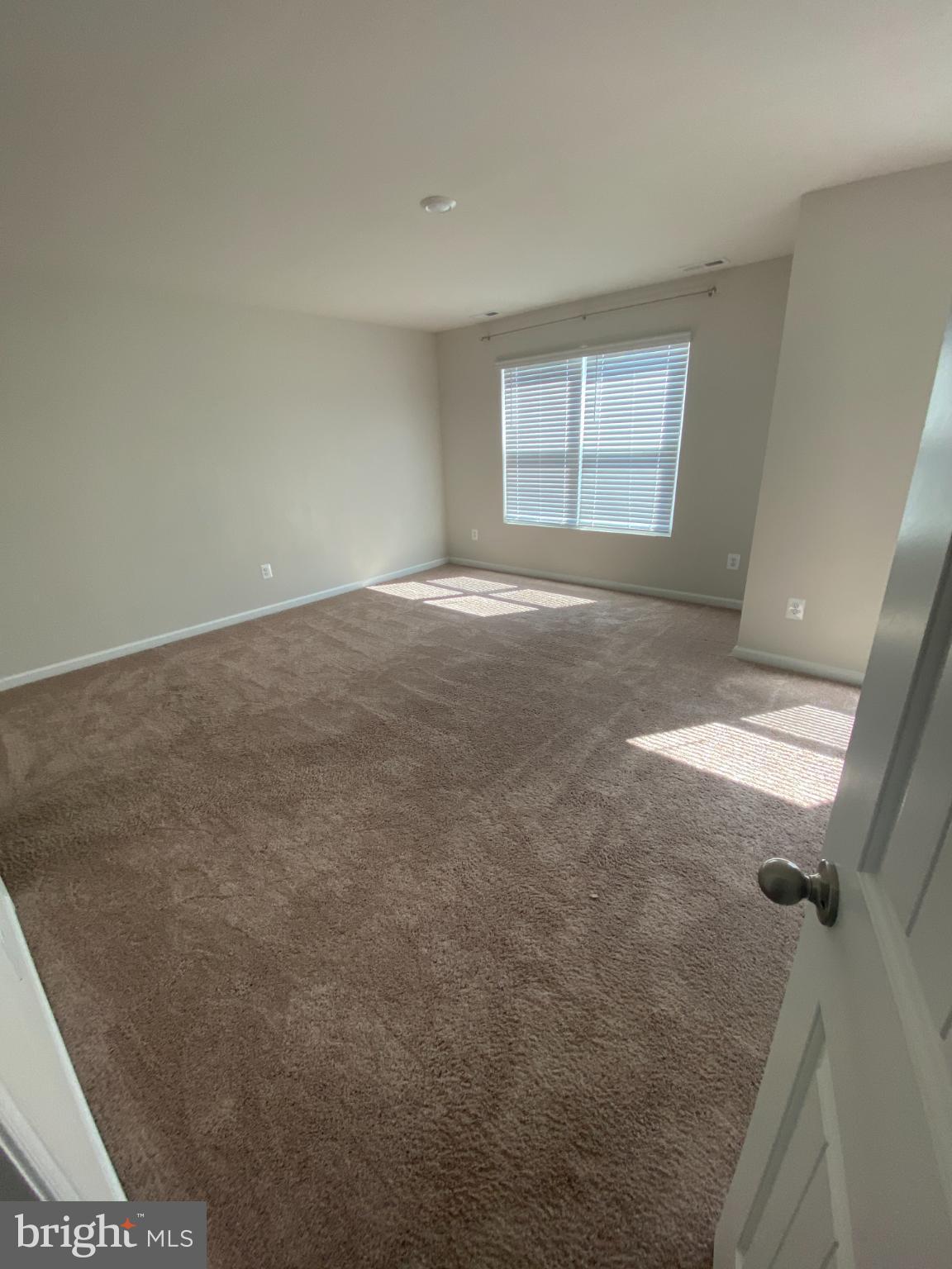 HOMEPLACE AT RIVERSIDE - Residential Lease