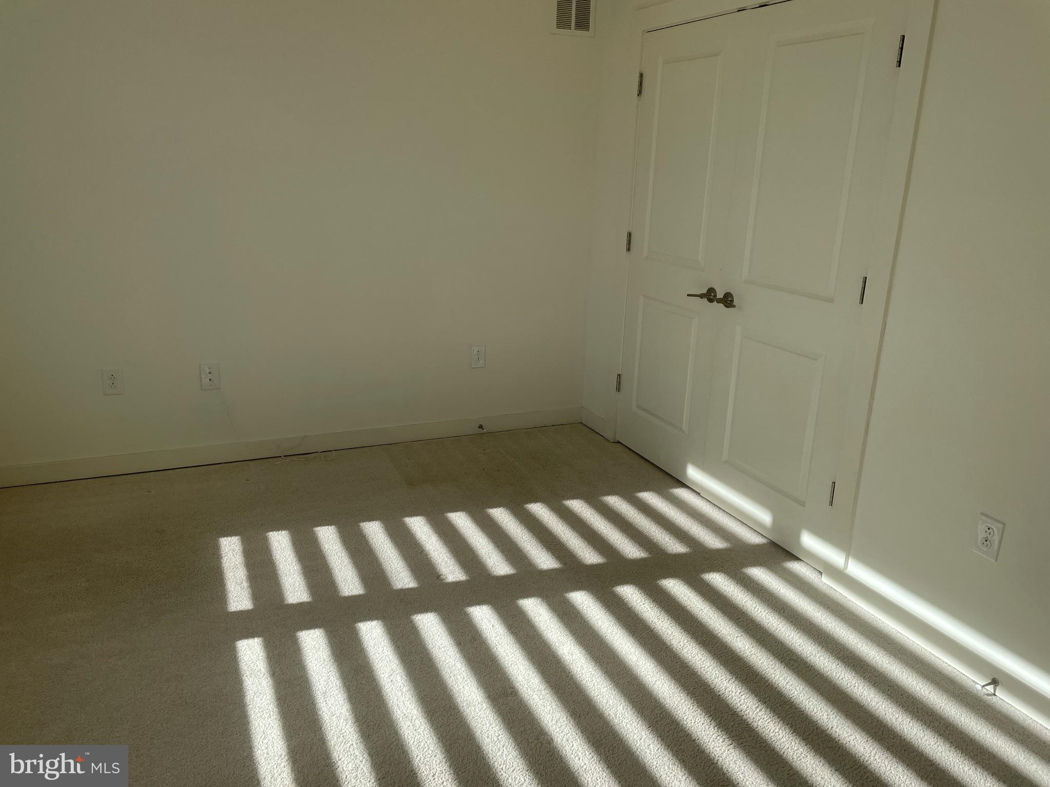 EAST KENSINGTON - Residential Lease