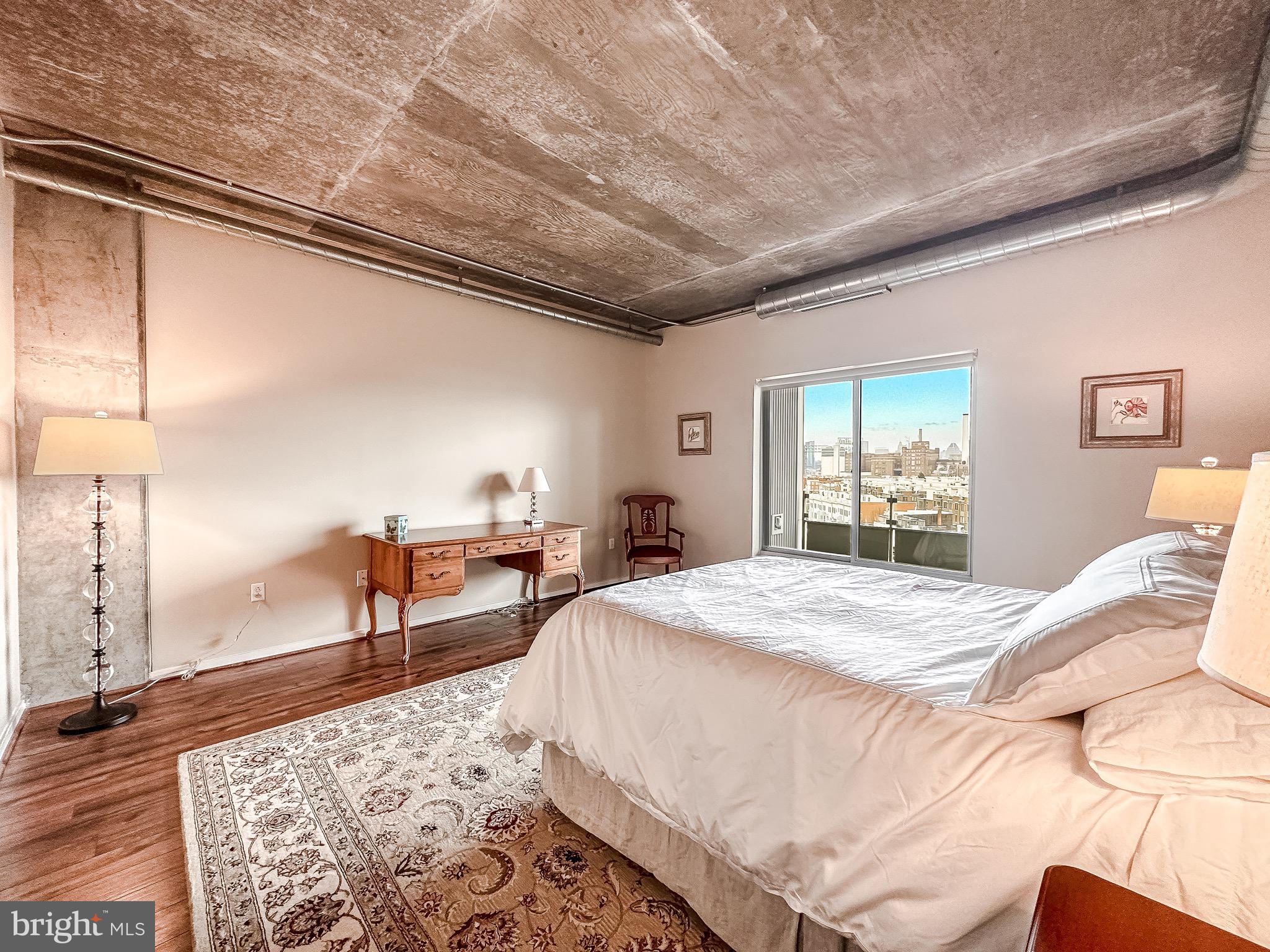 LOCUST POINT - Residential