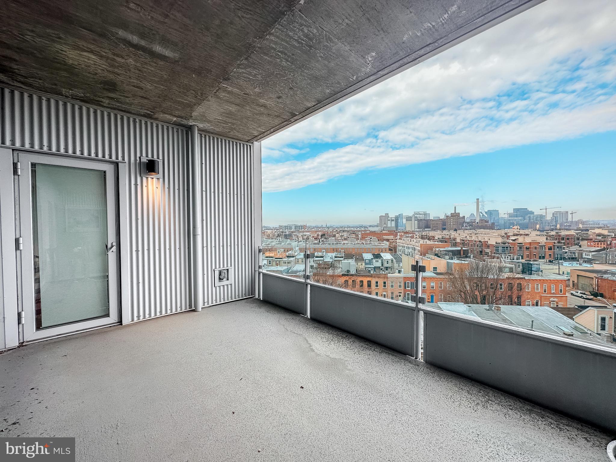 LOCUST POINT - Residential