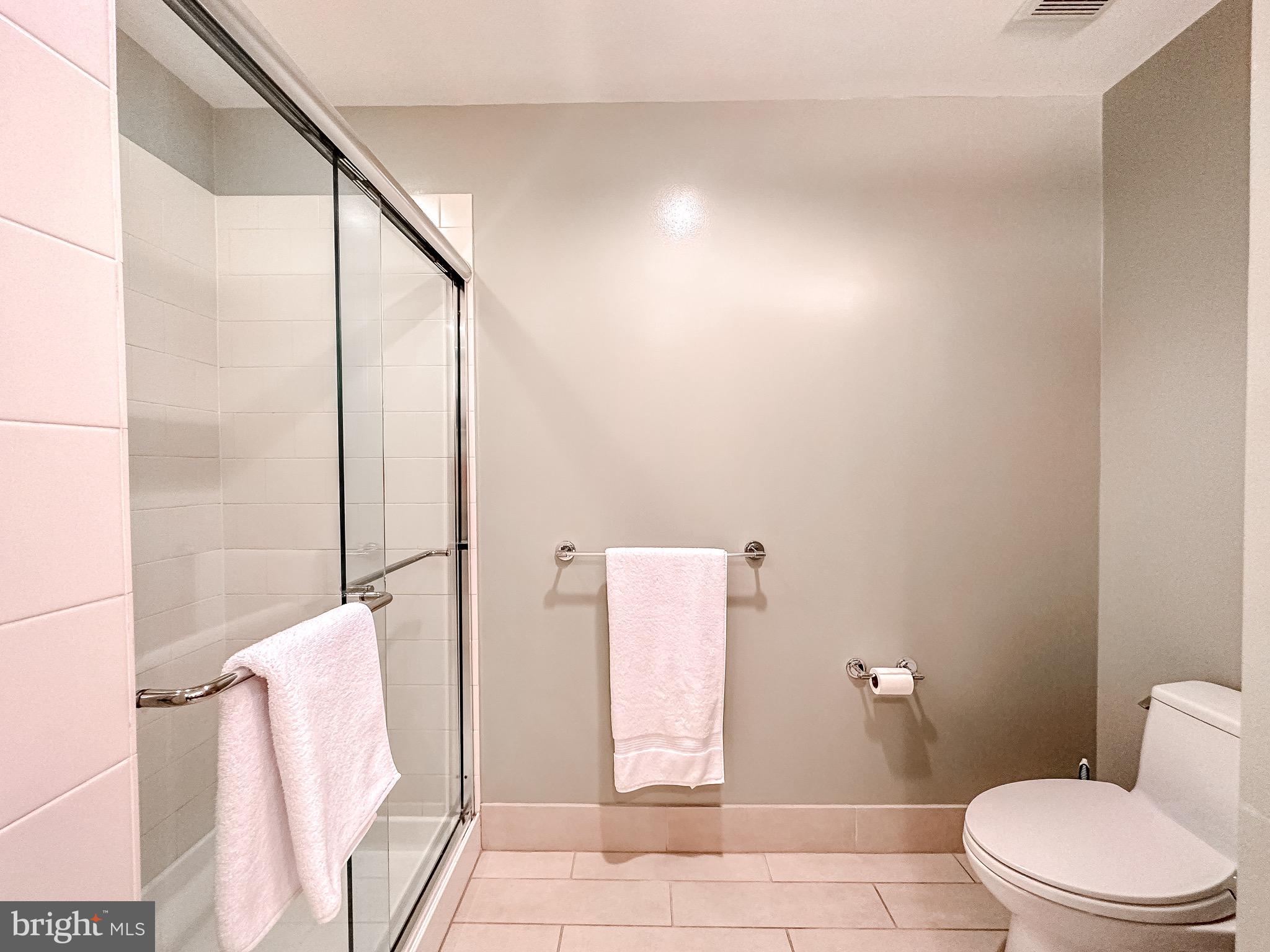 LOCUST POINT - Residential