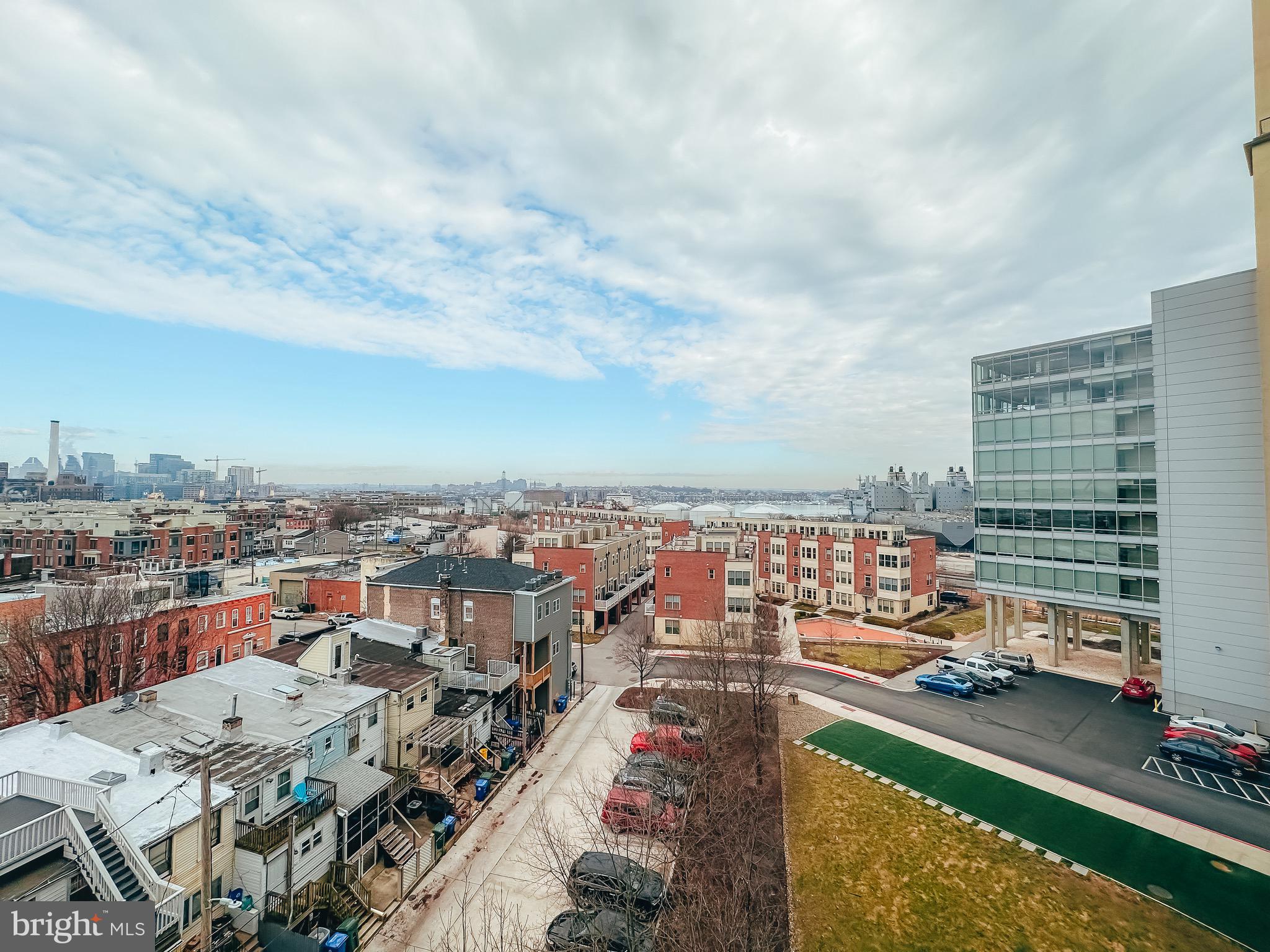 LOCUST POINT - Residential