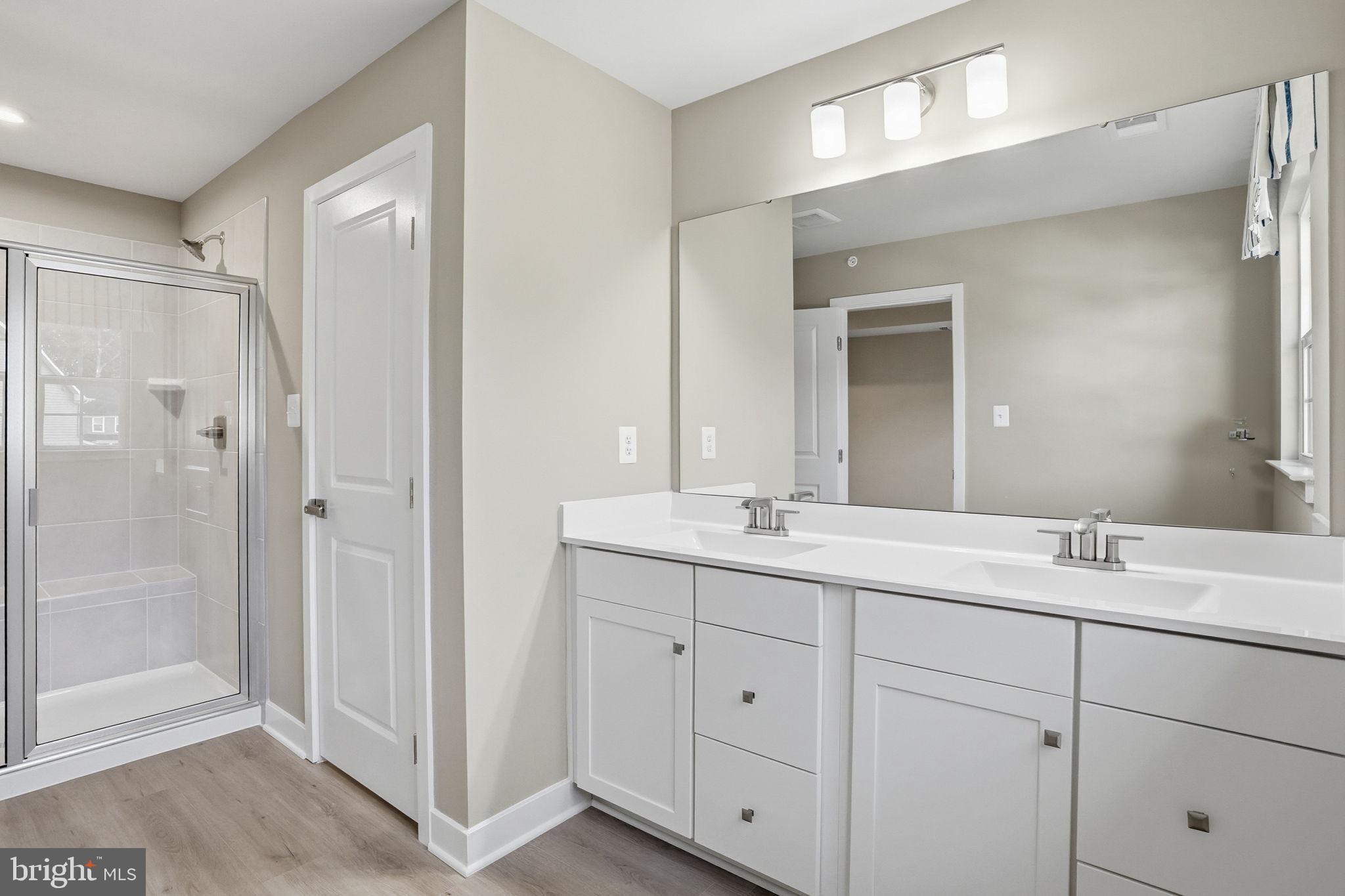 PERRY'S RETREAT - Residential