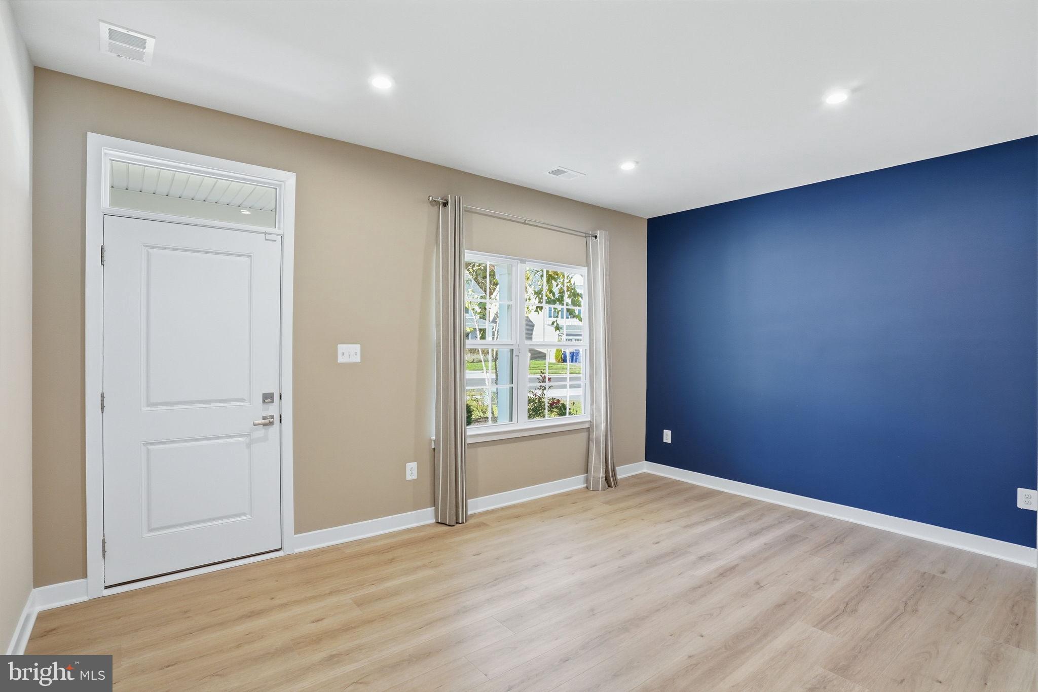 PERRY'S RETREAT - Residential