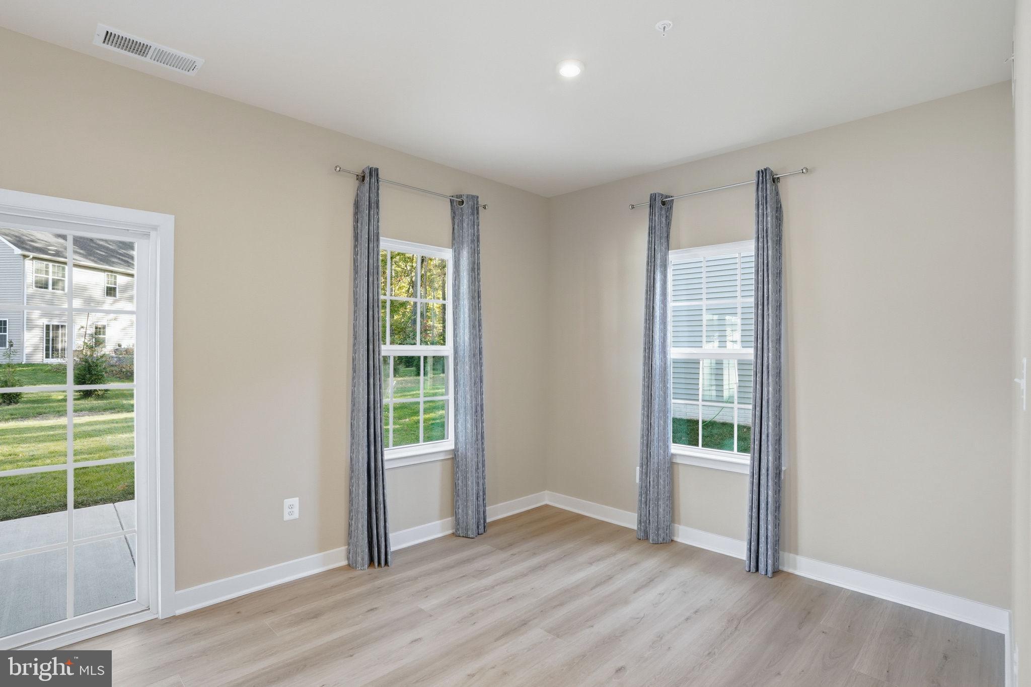 PERRY'S RETREAT - Residential