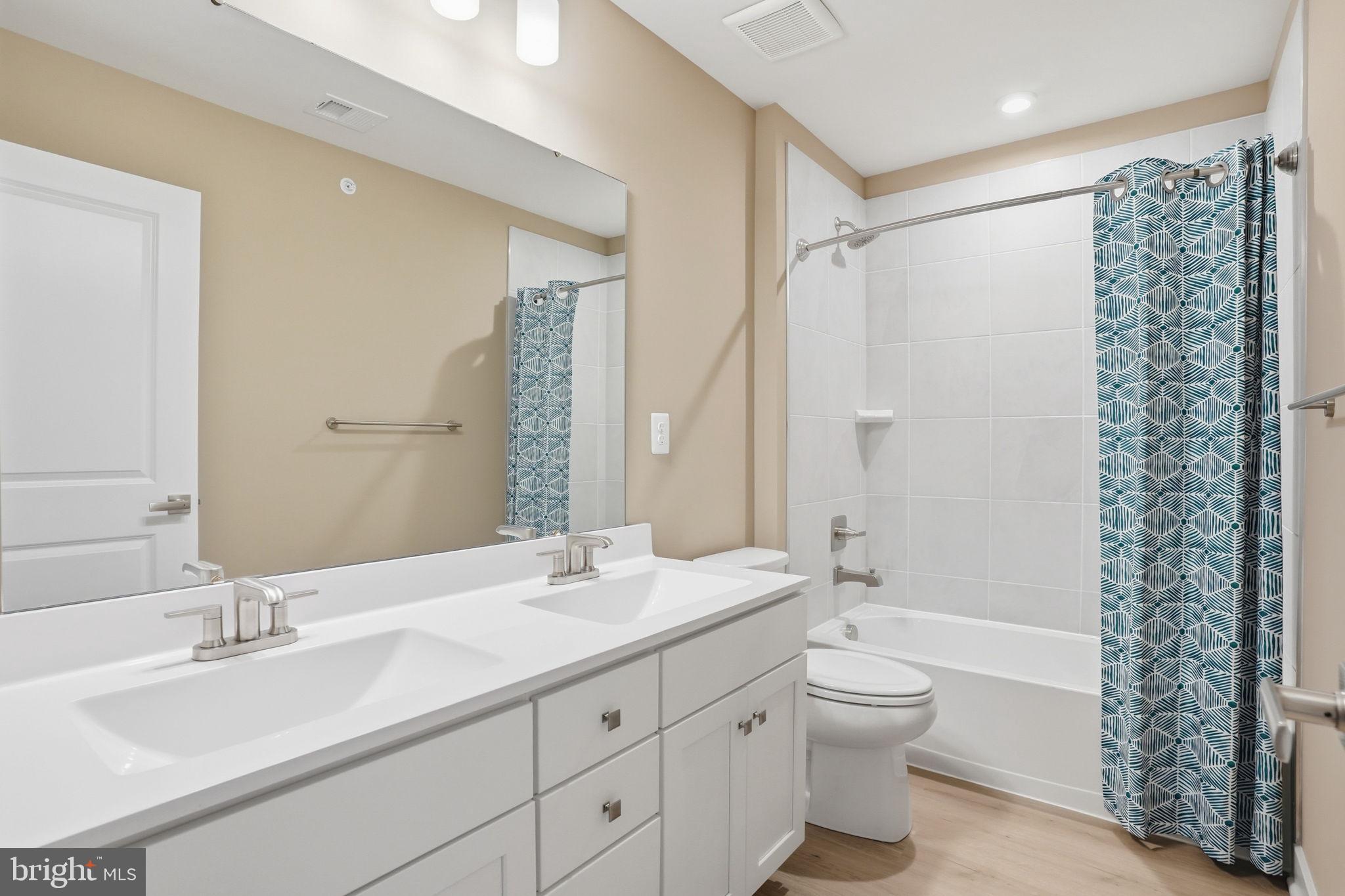 PERRY'S RETREAT - Residential