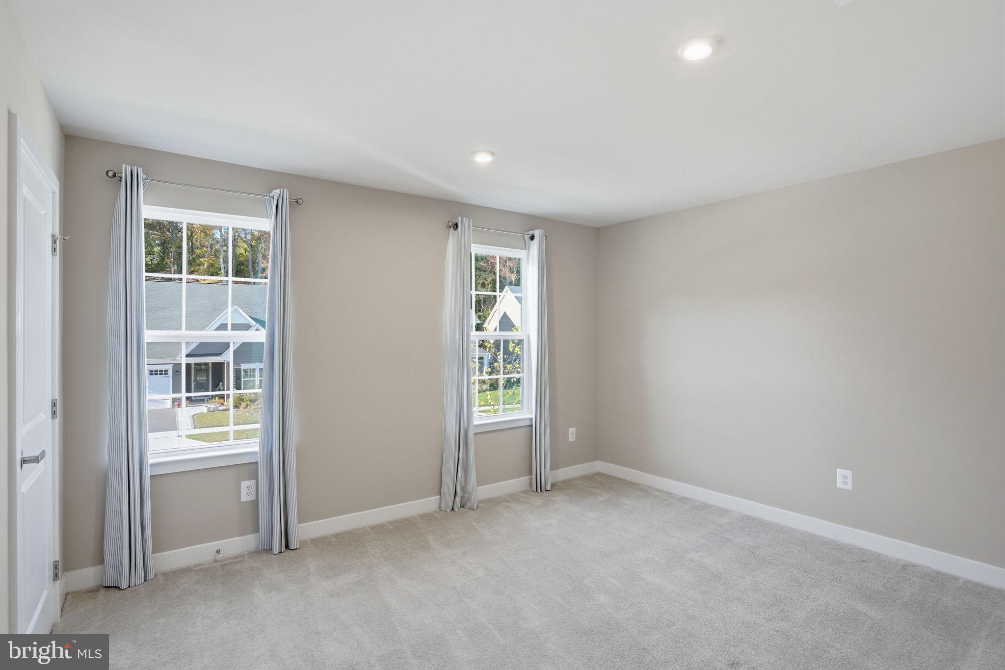 PERRY'S RETREAT - Residential