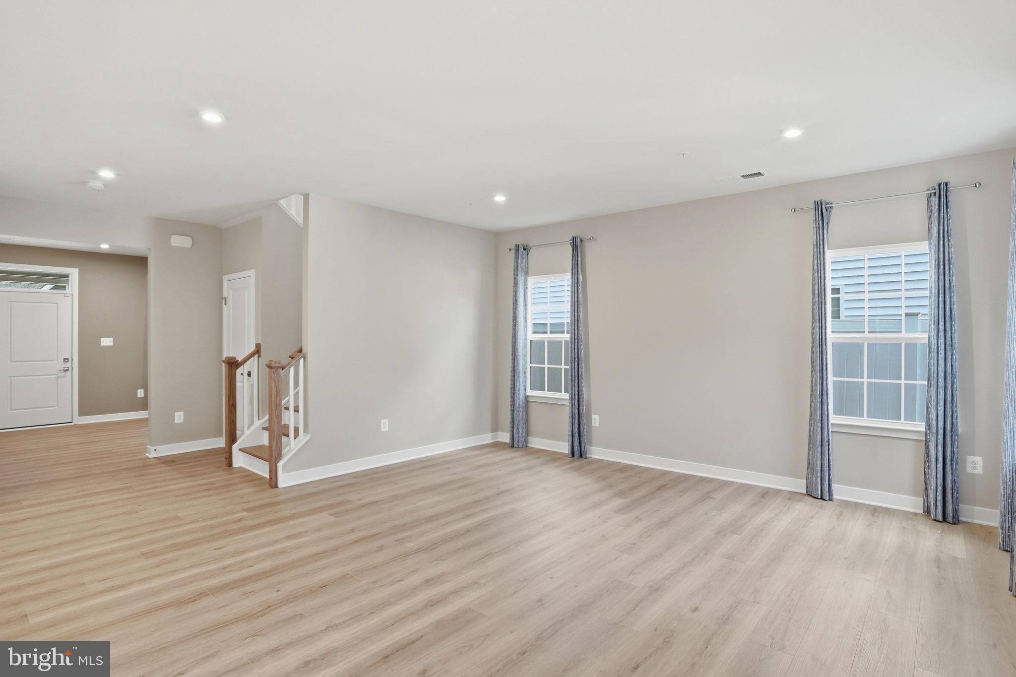 PERRY'S RETREAT - Residential