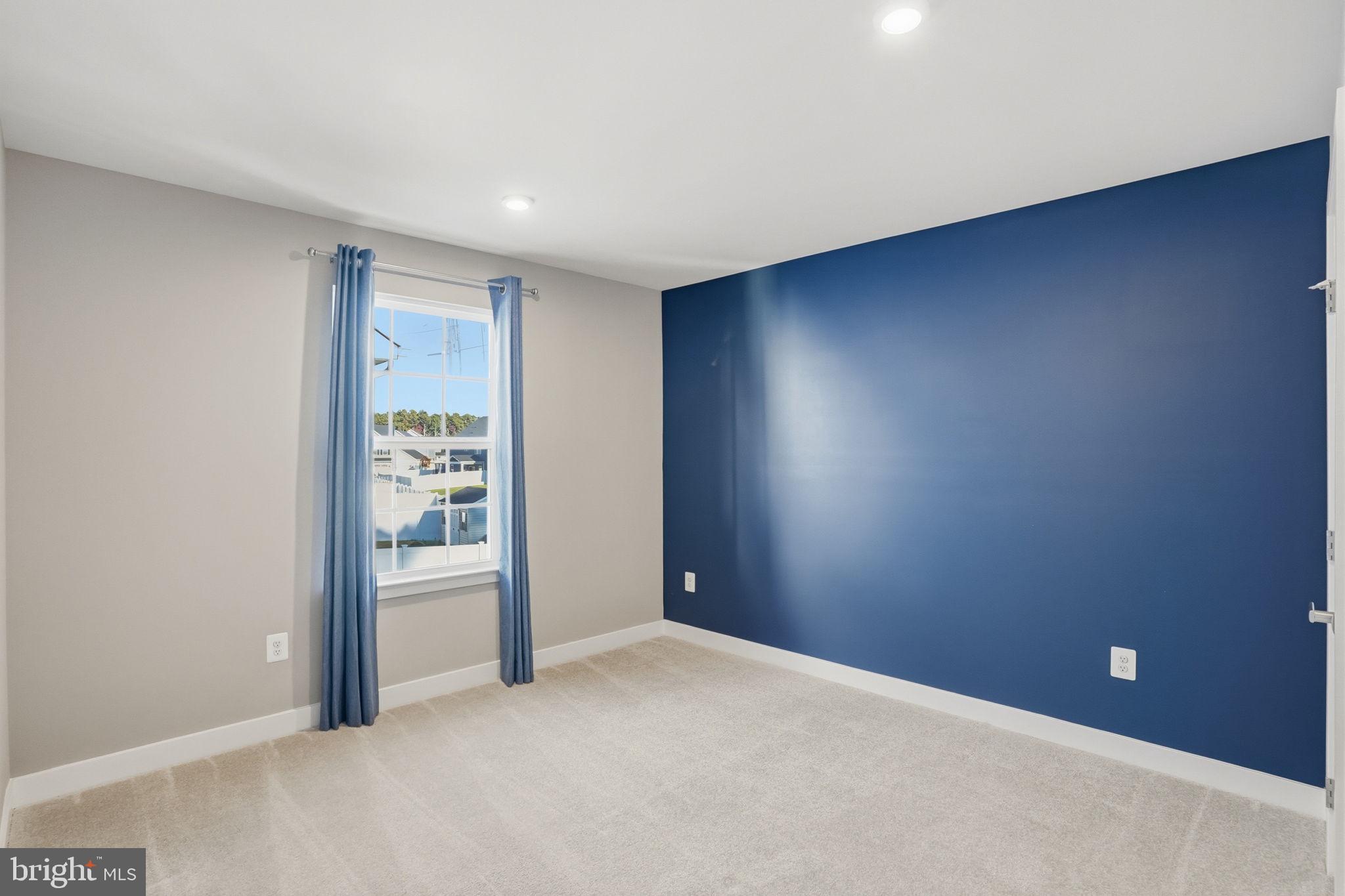 PERRY'S RETREAT - Residential