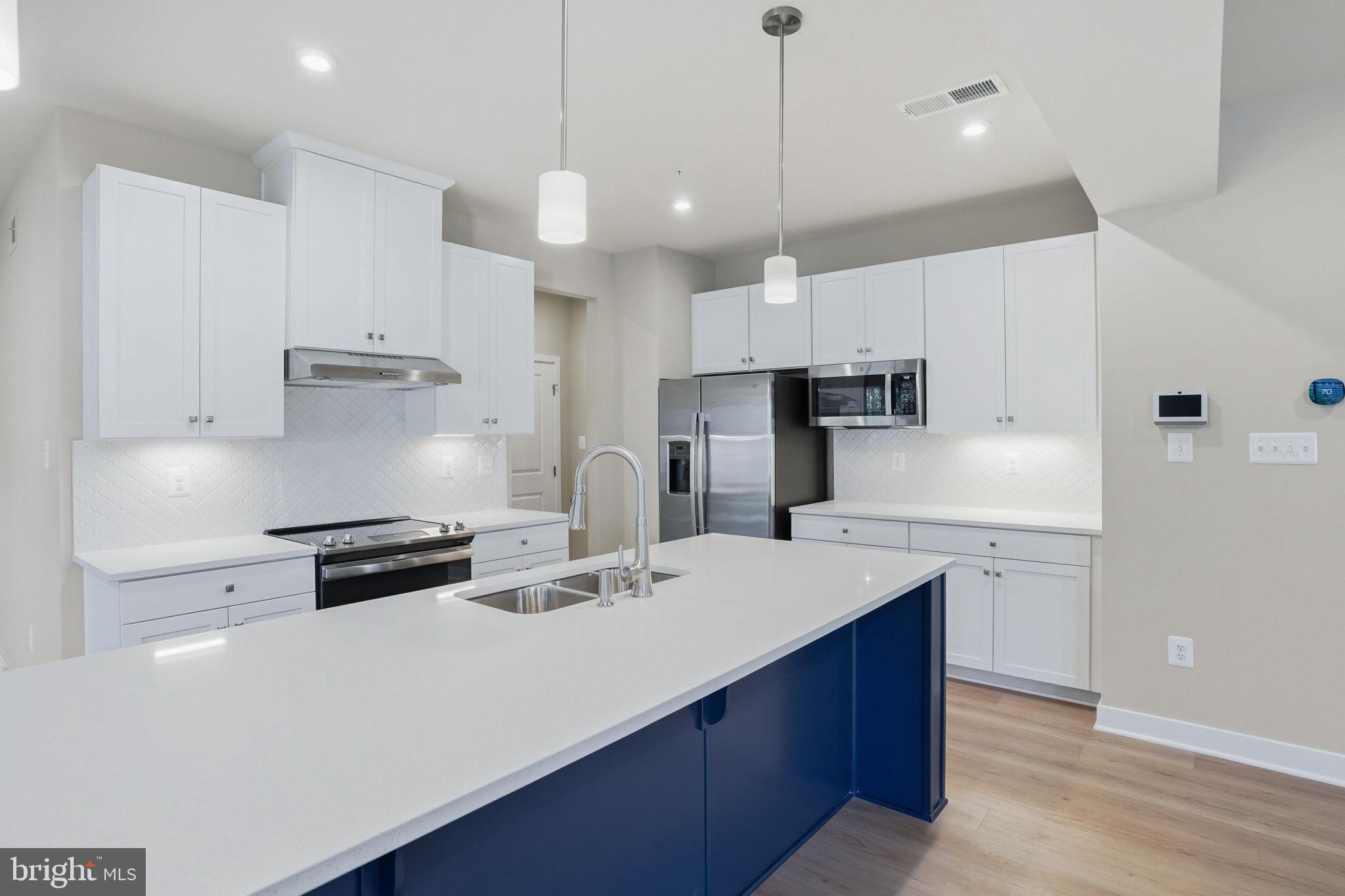 PERRY'S RETREAT - Residential