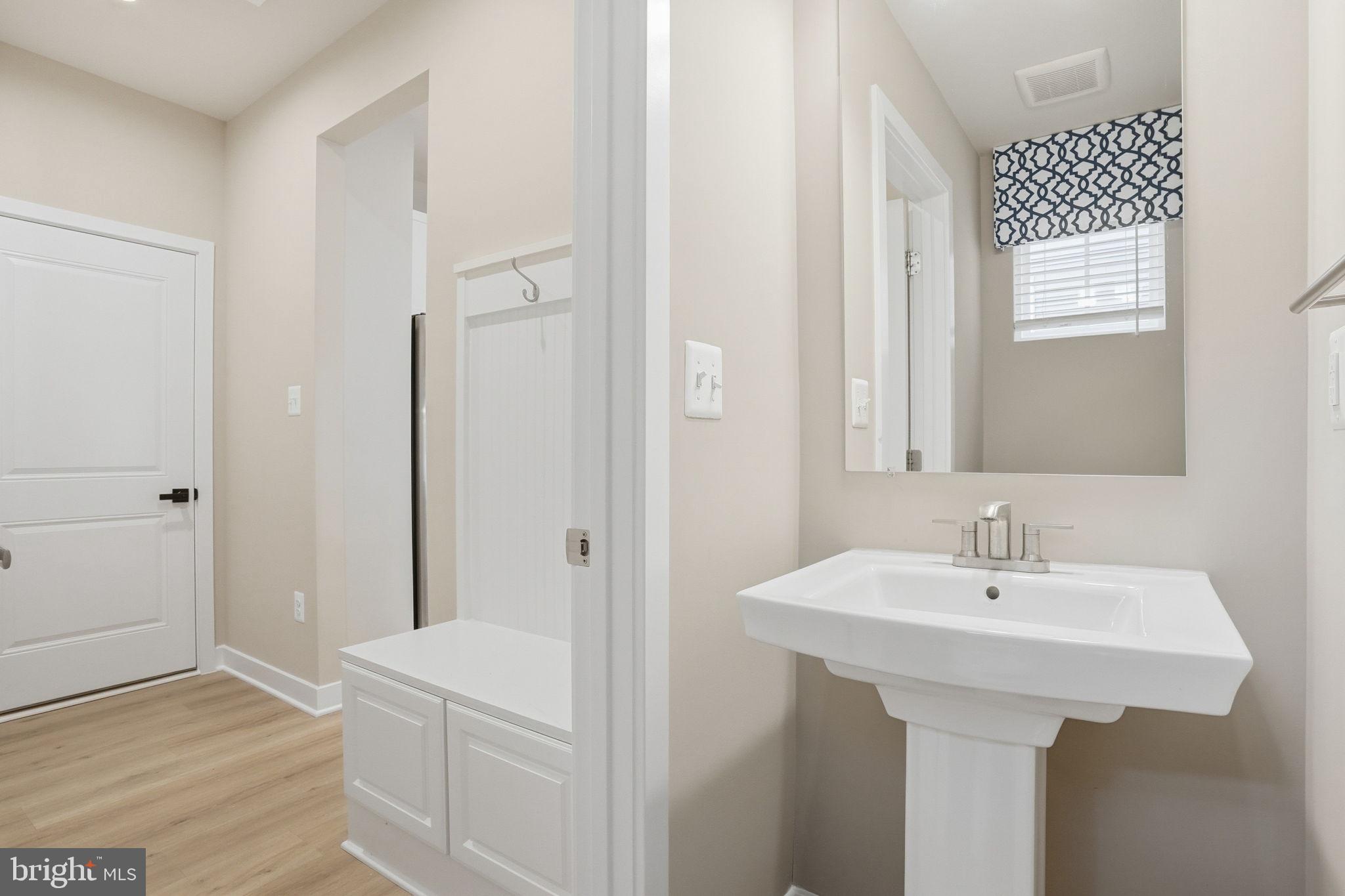 PERRY'S RETREAT - Residential