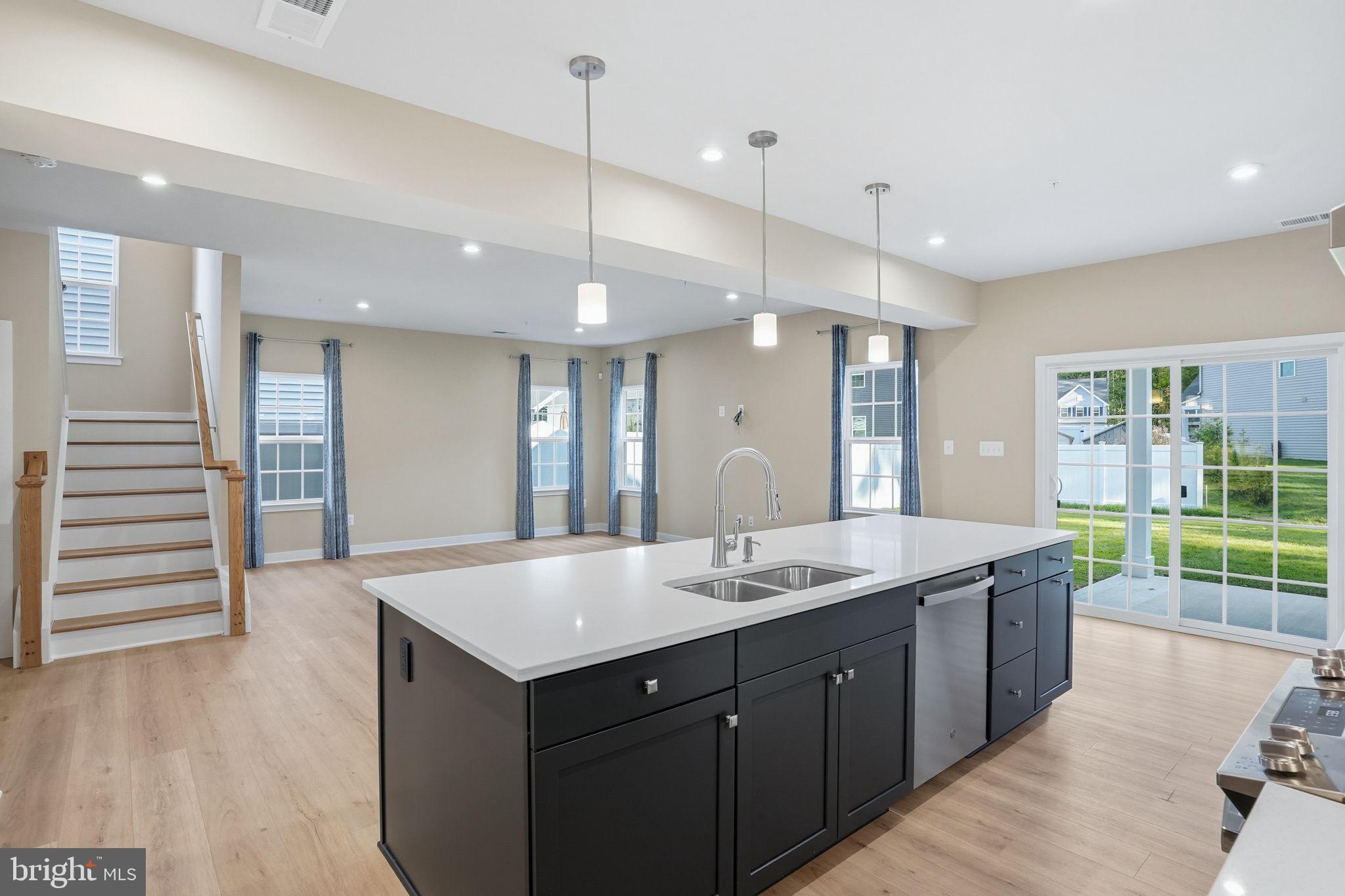 PERRY'S RETREAT - Residential