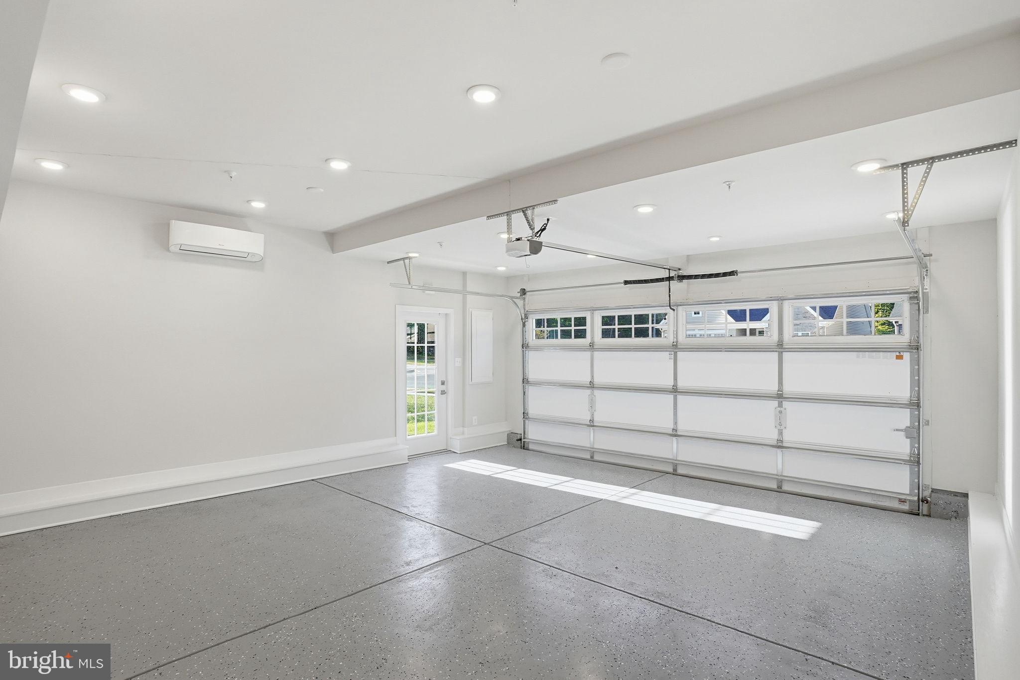 PERRY'S RETREAT - Residential