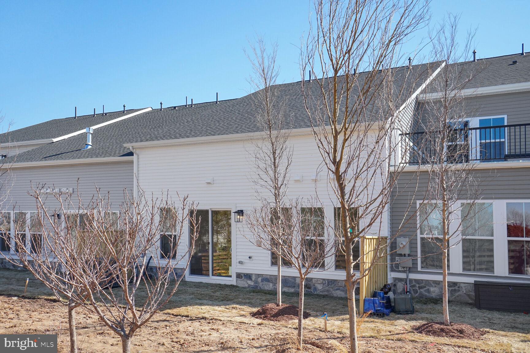 ROBINSON MANOR - Residential