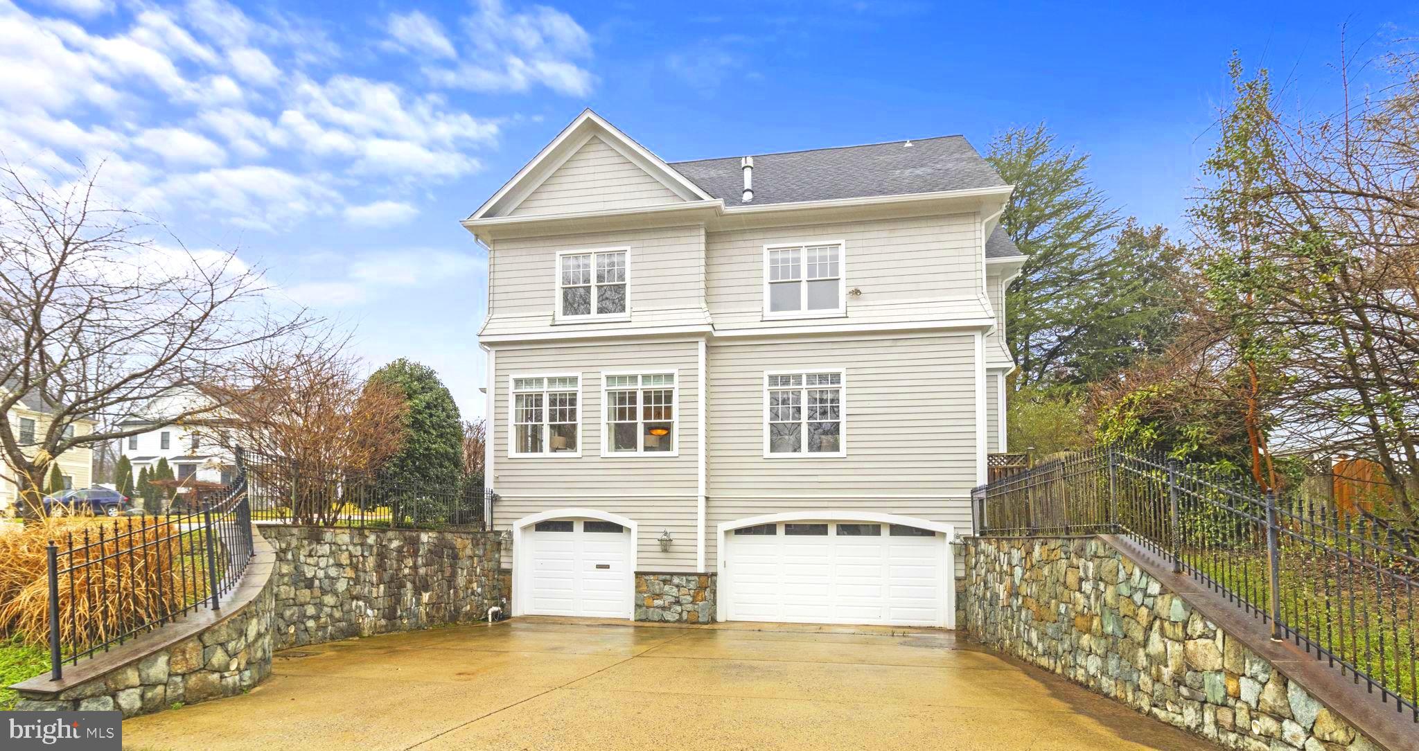 ALTA VISTA GARDENS - Residential