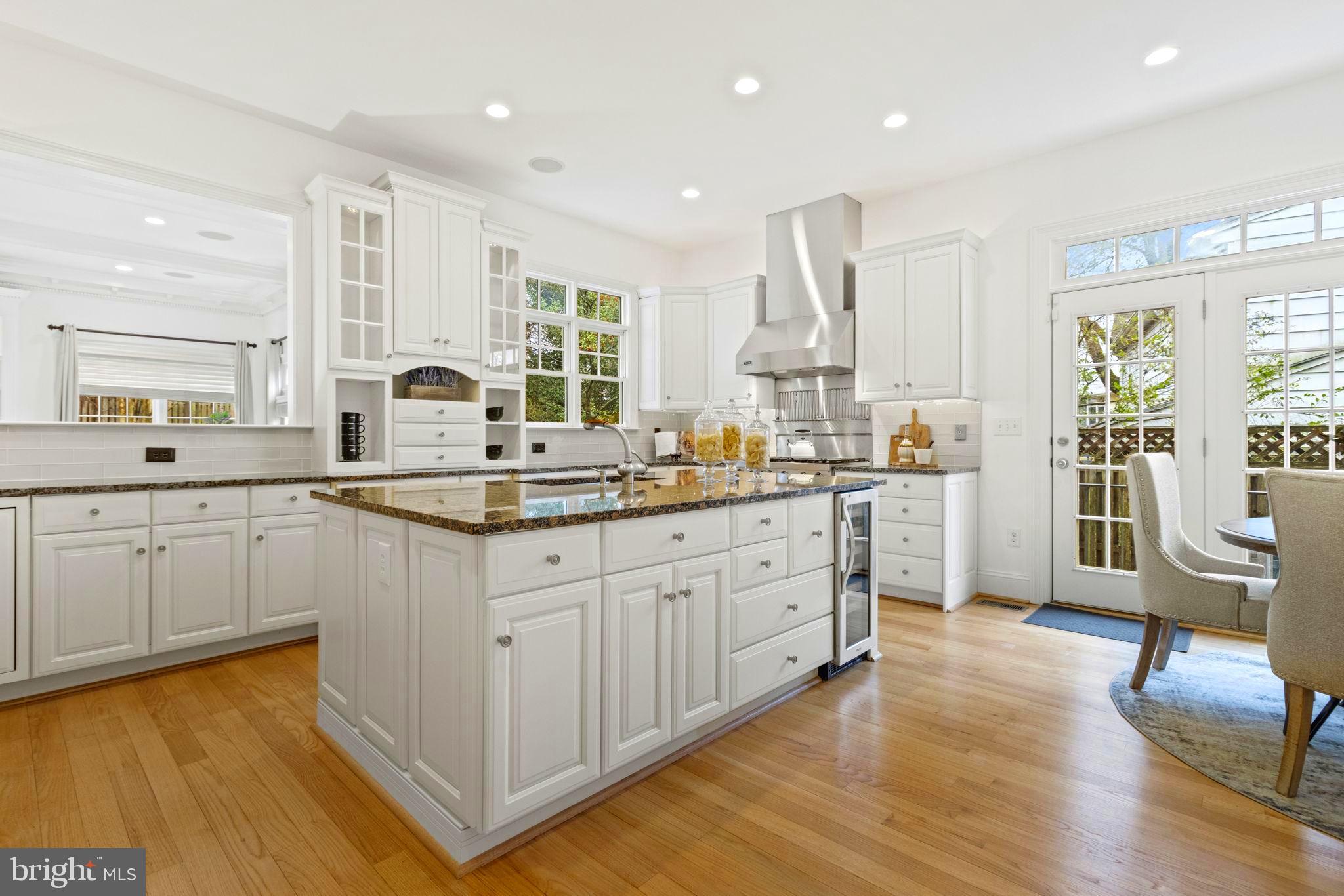 ALTA VISTA GARDENS - Residential