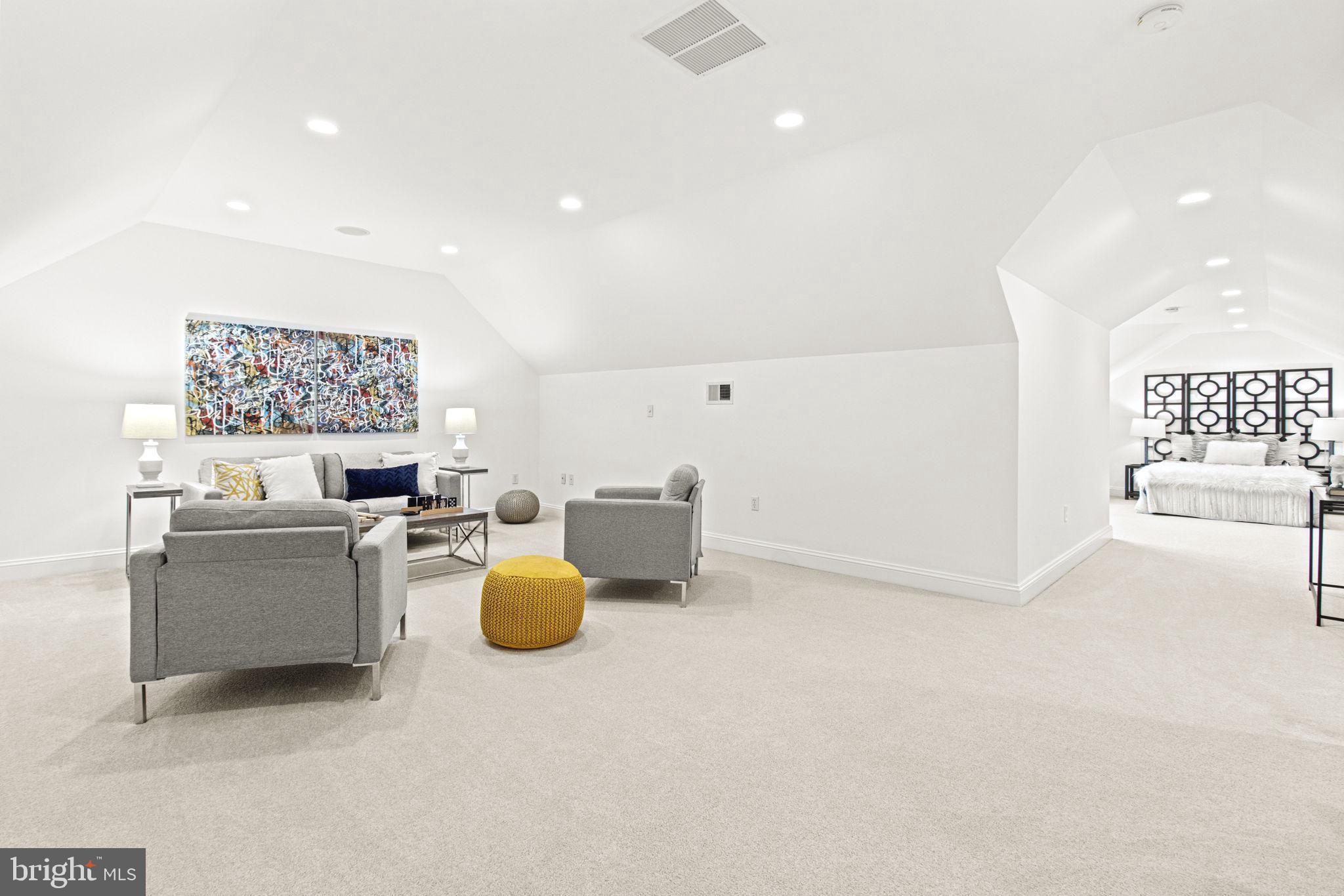 ALTA VISTA GARDENS - Residential