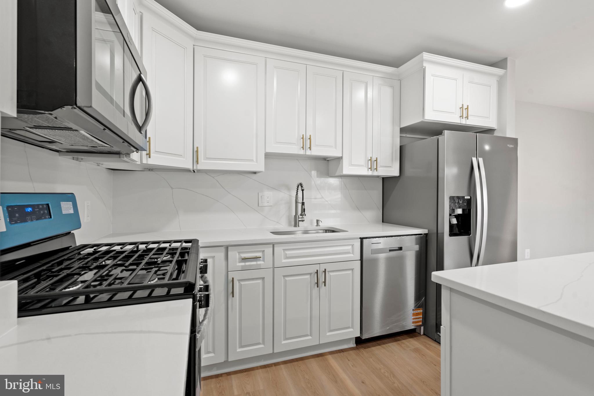 MOSBY WOODS GARDEN - Residential