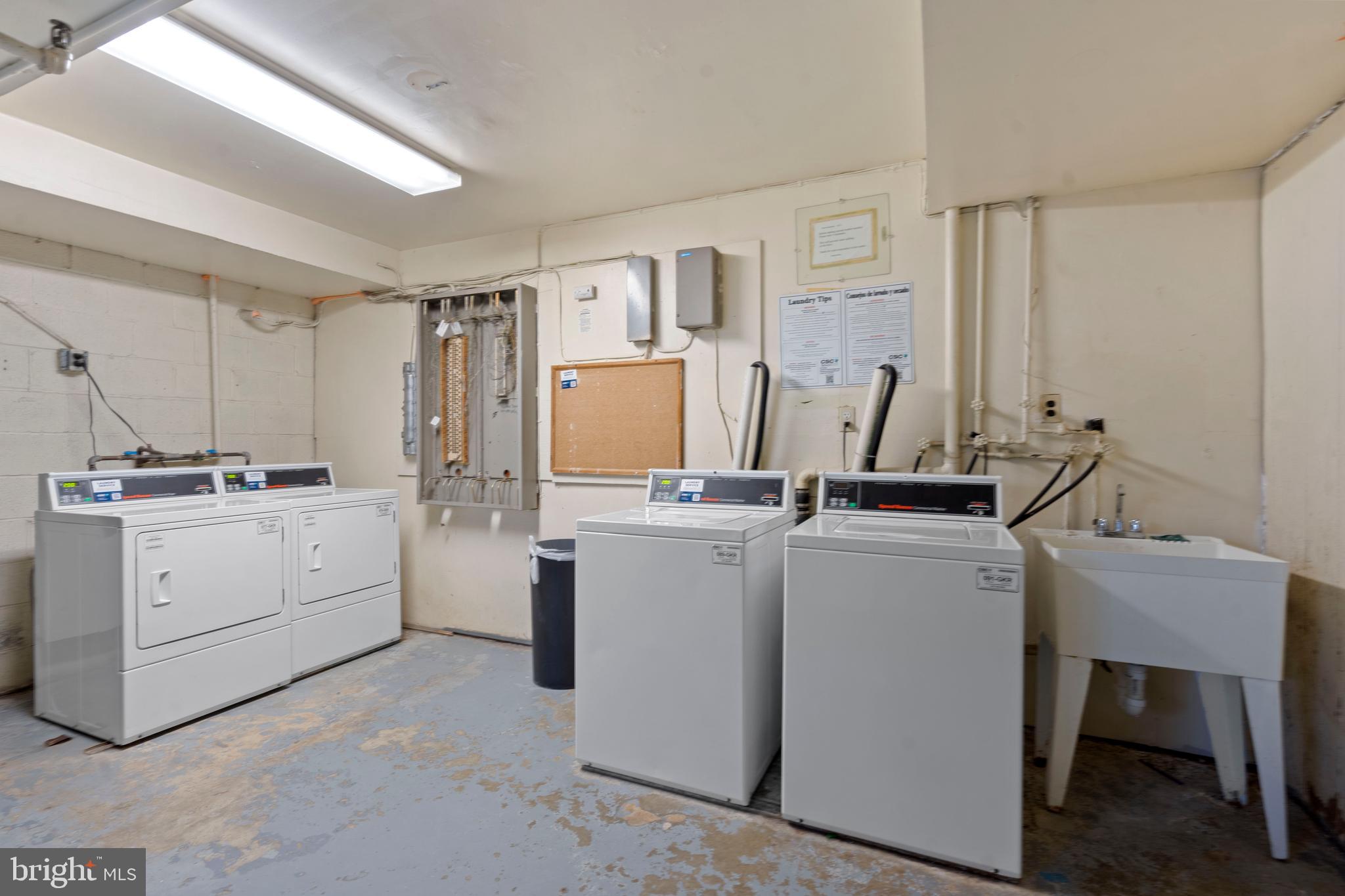 MOSBY WOODS GARDEN - Residential