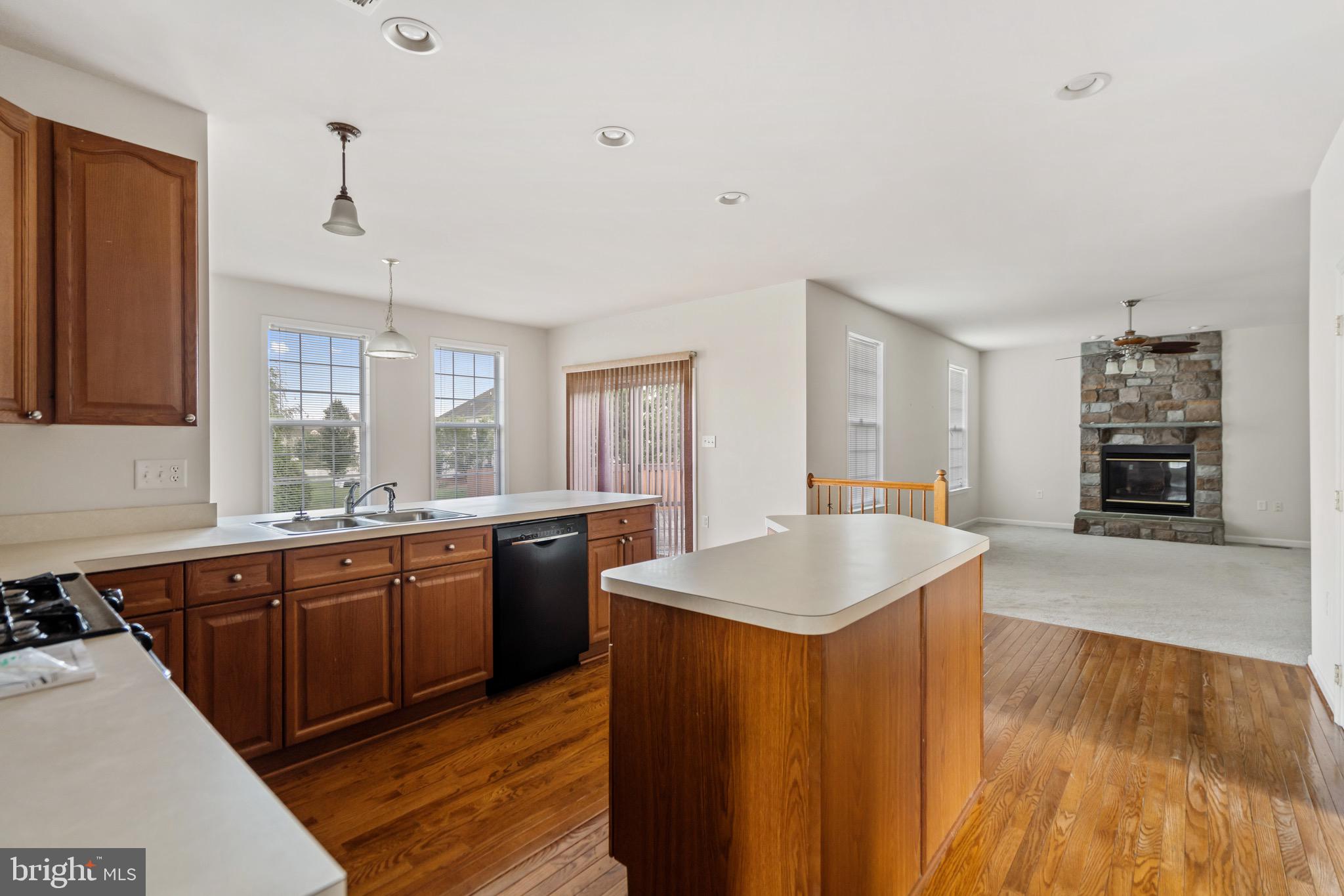 MCCAULEY CROSSING - Residential