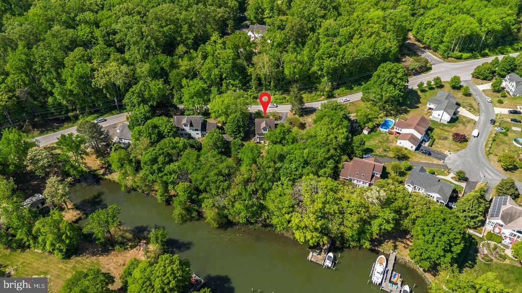 Photo of 4218 Shoreham Beach Road, EDGEWATER, MD 21037 (MLS # MDAA2148010)