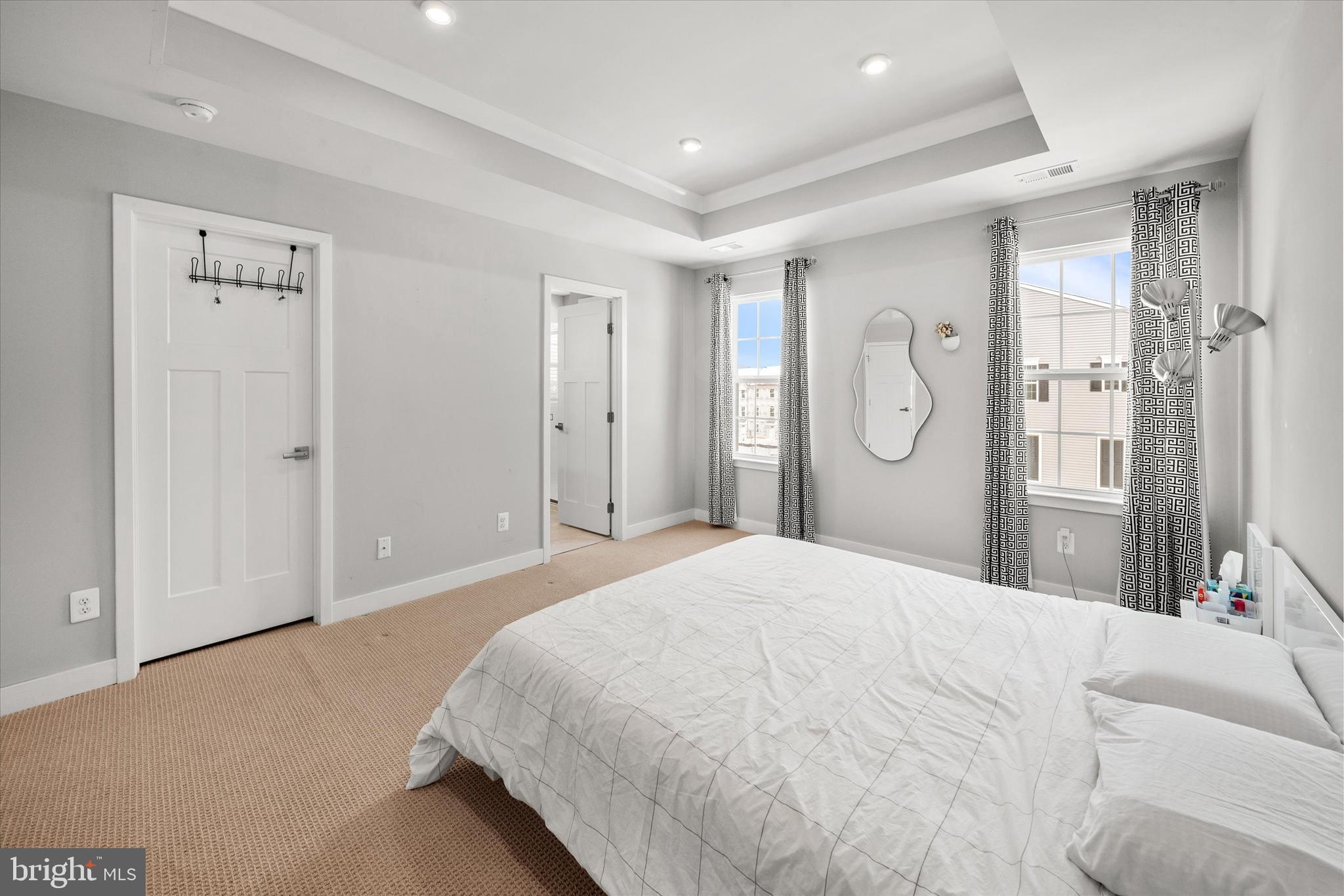 CHESTNUT HILL PRESERVES - Residential