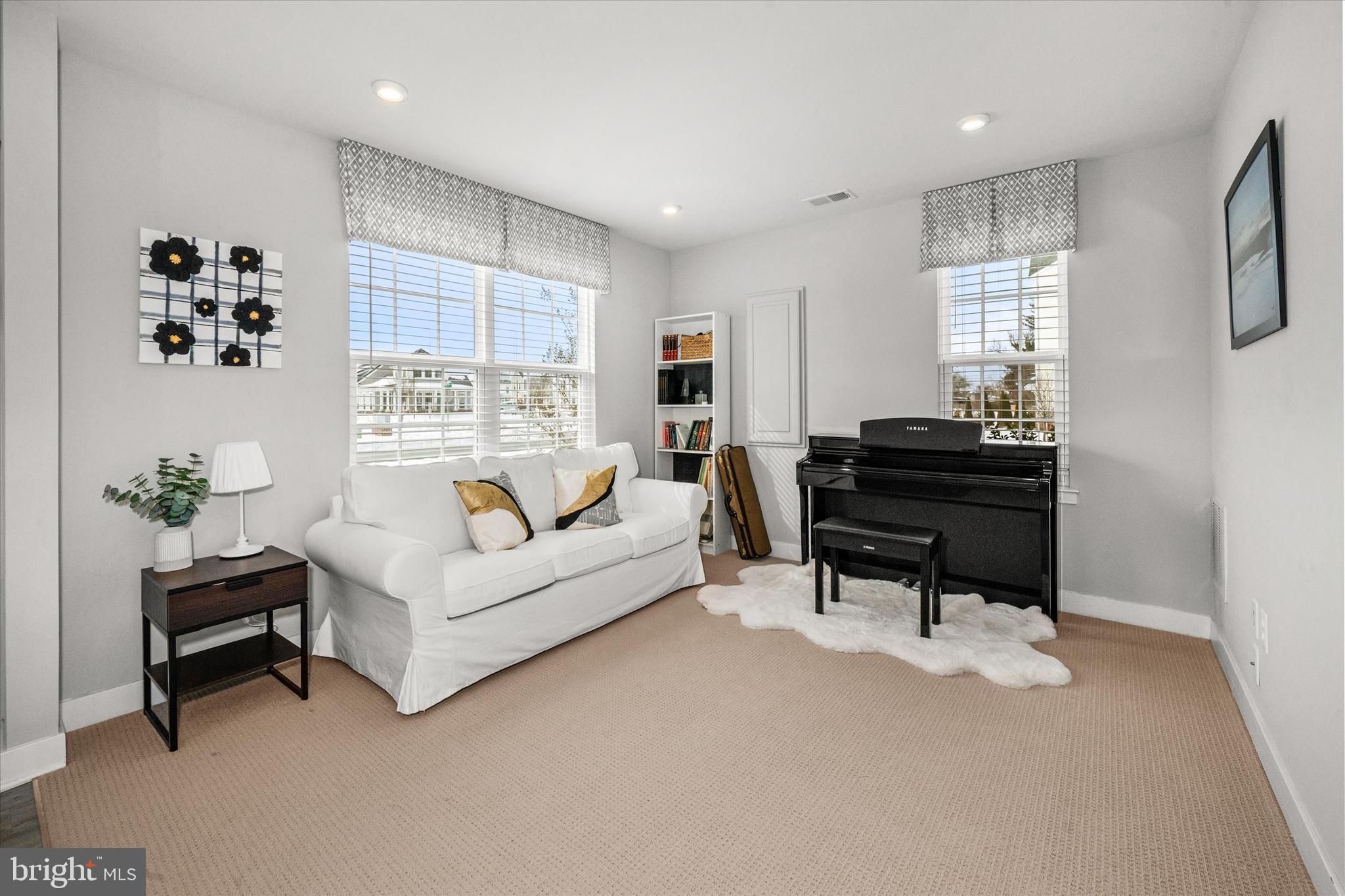 CHESTNUT HILL PRESERVES - Residential