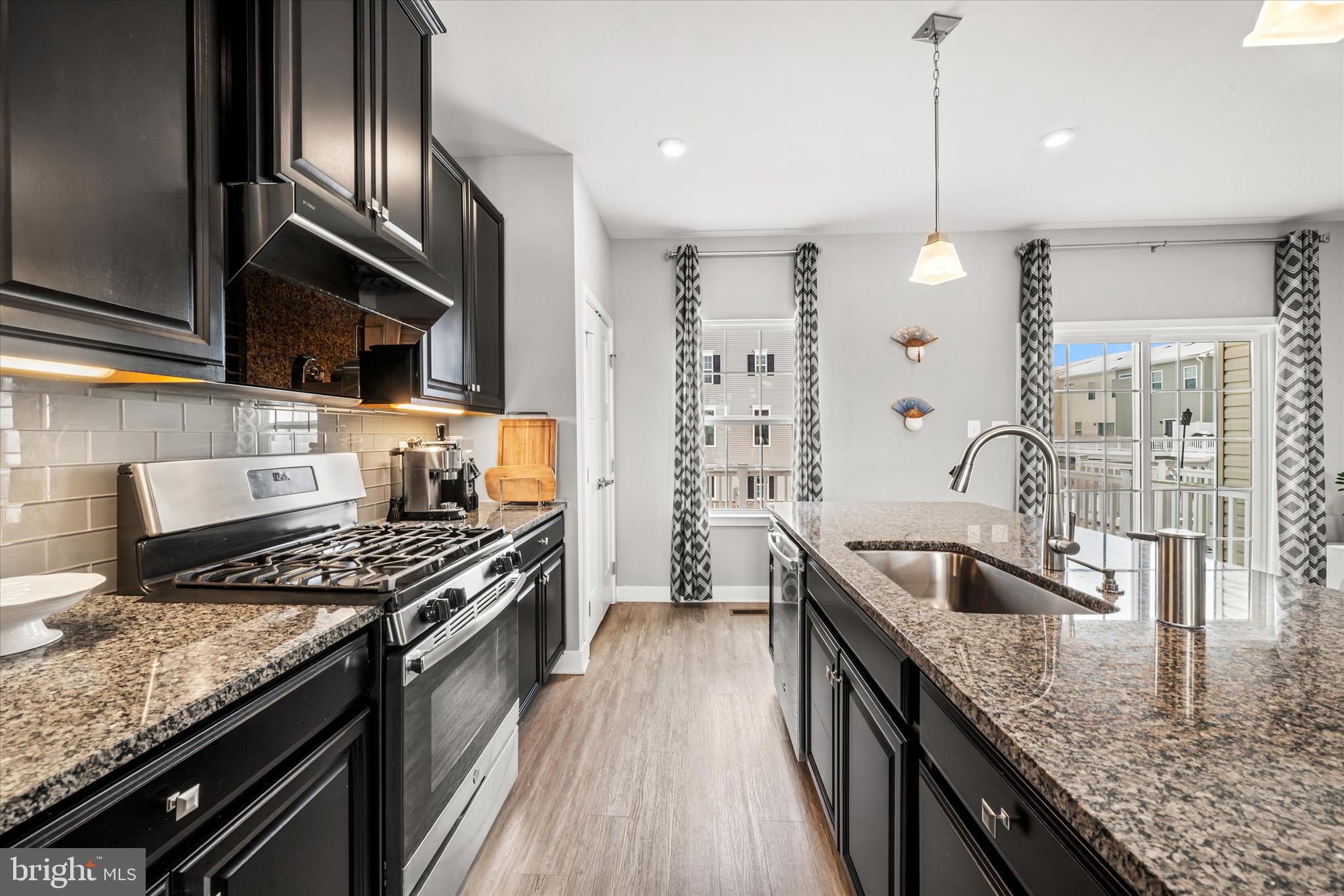 CHESTNUT HILL PRESERVES - Residential