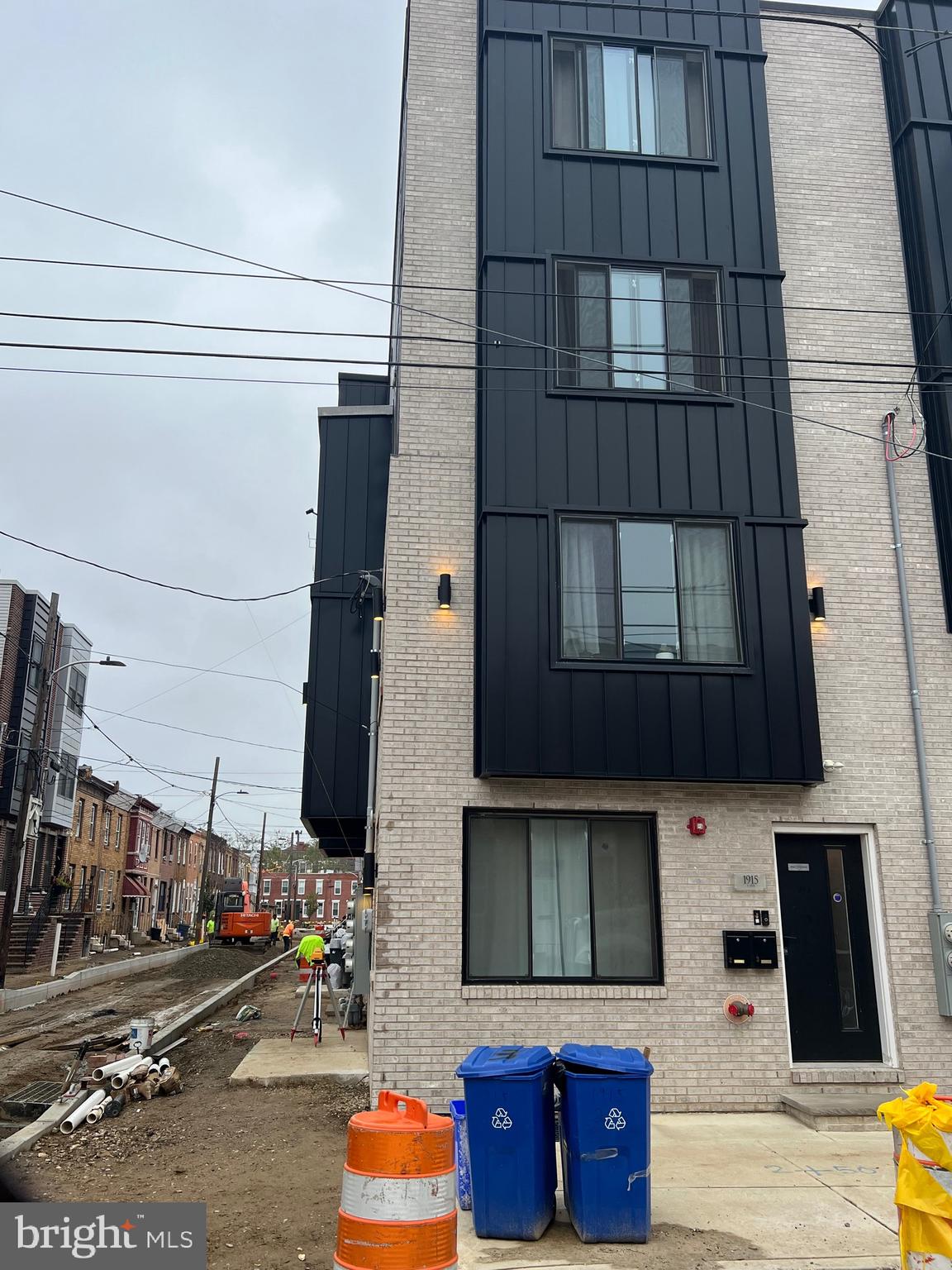 New construction, nice neighborhood, laundry in the unit.