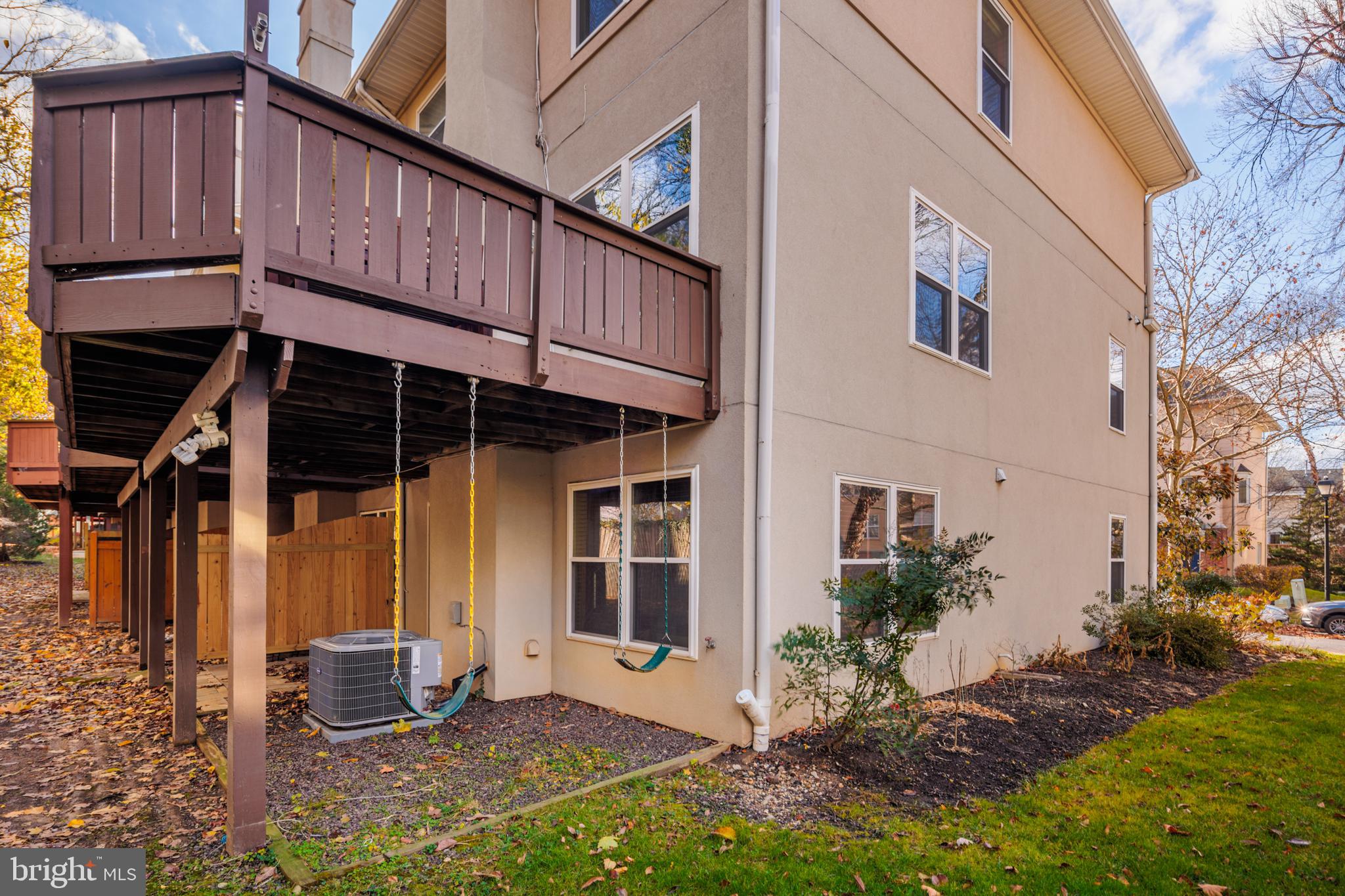 VILLAGES OF HOMELAND - Residential