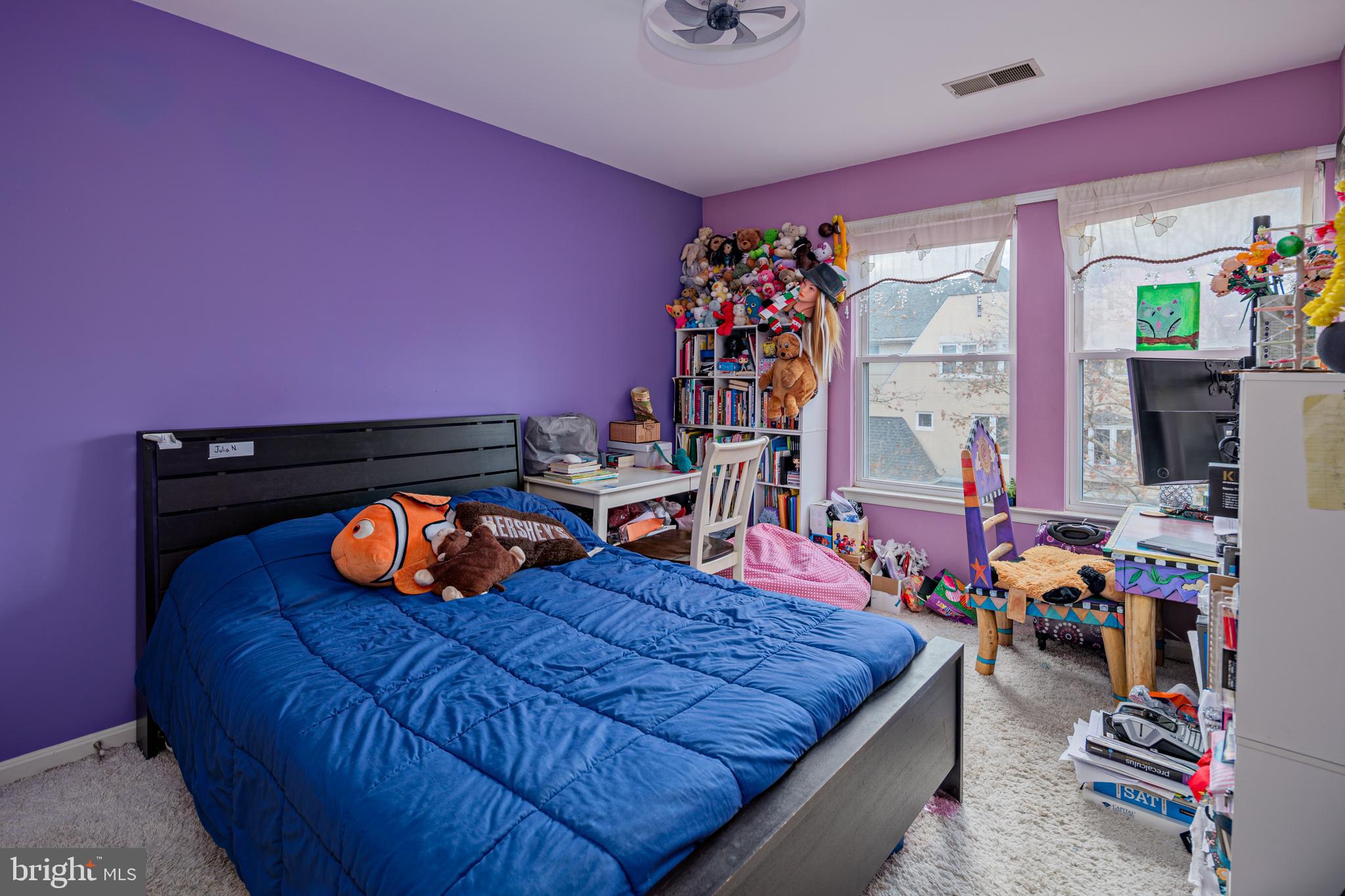 VILLAGES OF HOMELAND - Residential