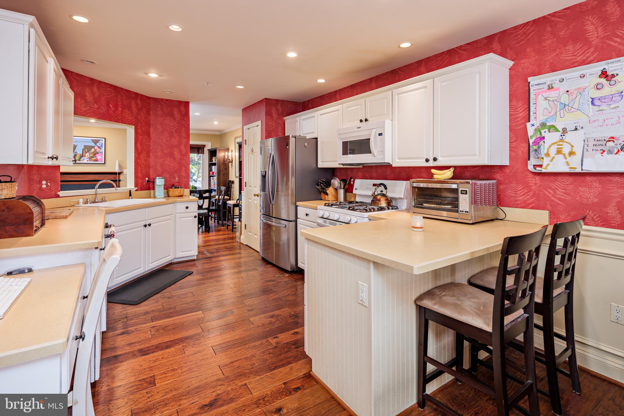 VILLAGES OF HOMELAND - Residential