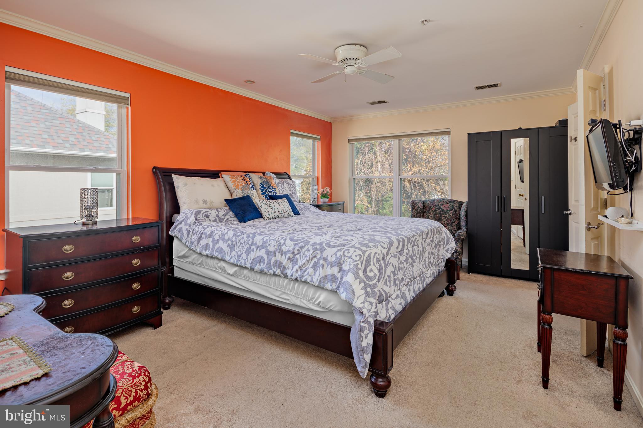 VILLAGES OF HOMELAND - Residential