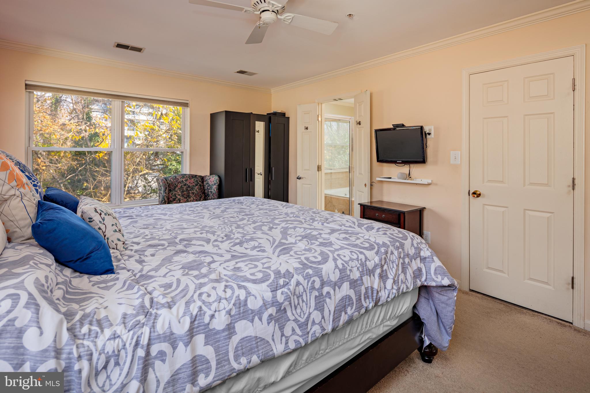 VILLAGES OF HOMELAND - Residential