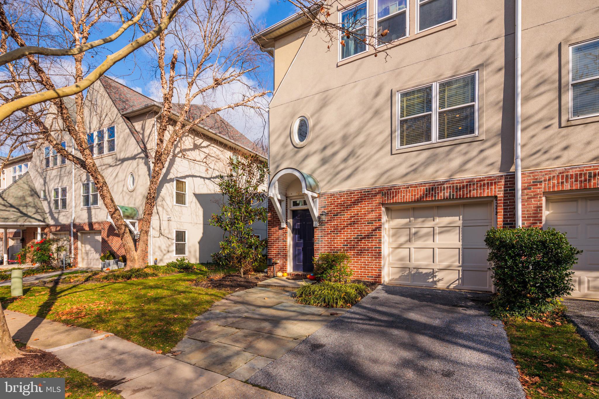 VILLAGES OF HOMELAND - Residential